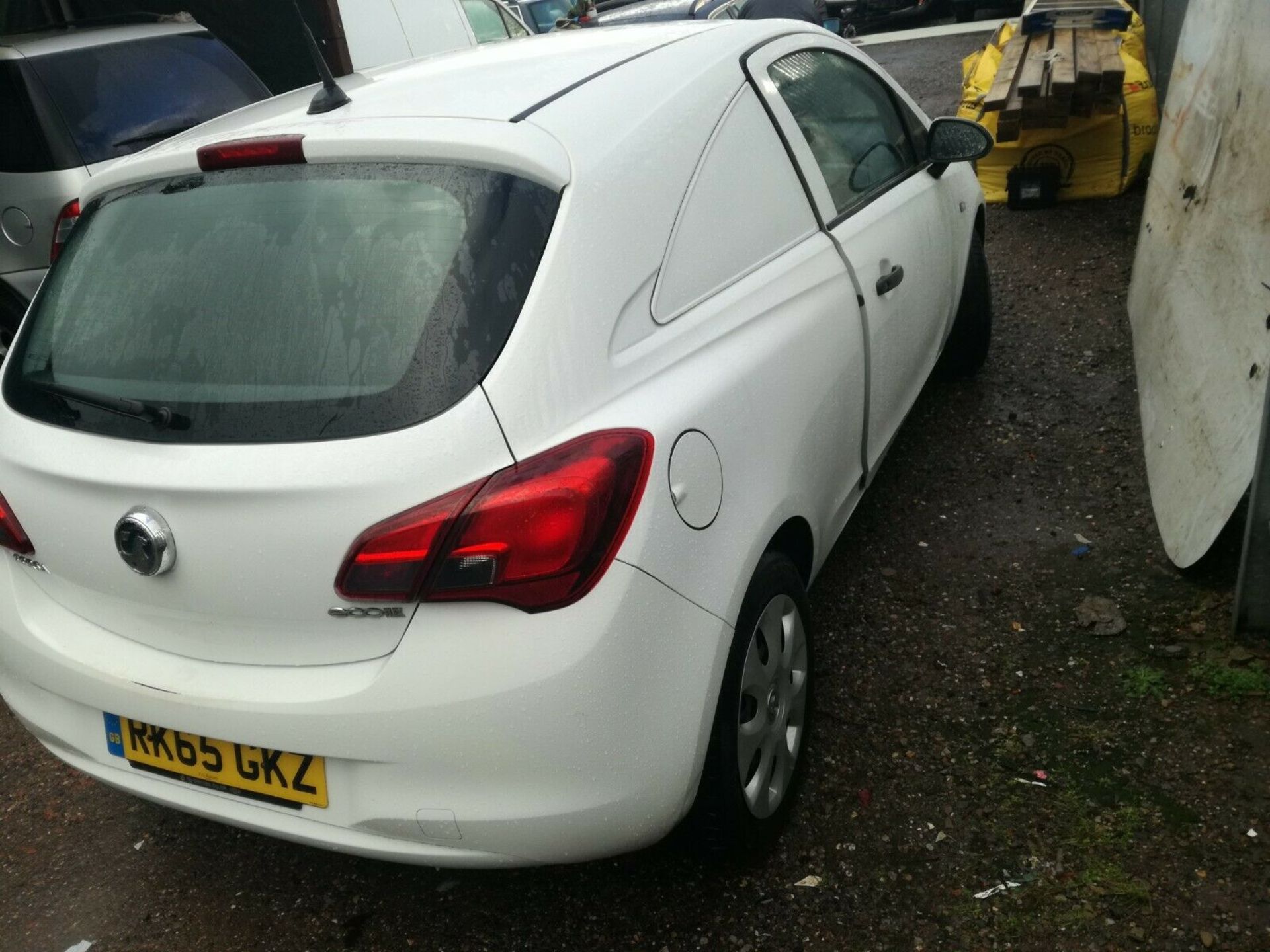 2015/65 REG VAUXHALL CORSA CDTI ECOFLEX S/S 1.25 DIESEL WHITE CAR / VAN, SHOWING 0 FORMER KEEPERS - Image 5 of 9