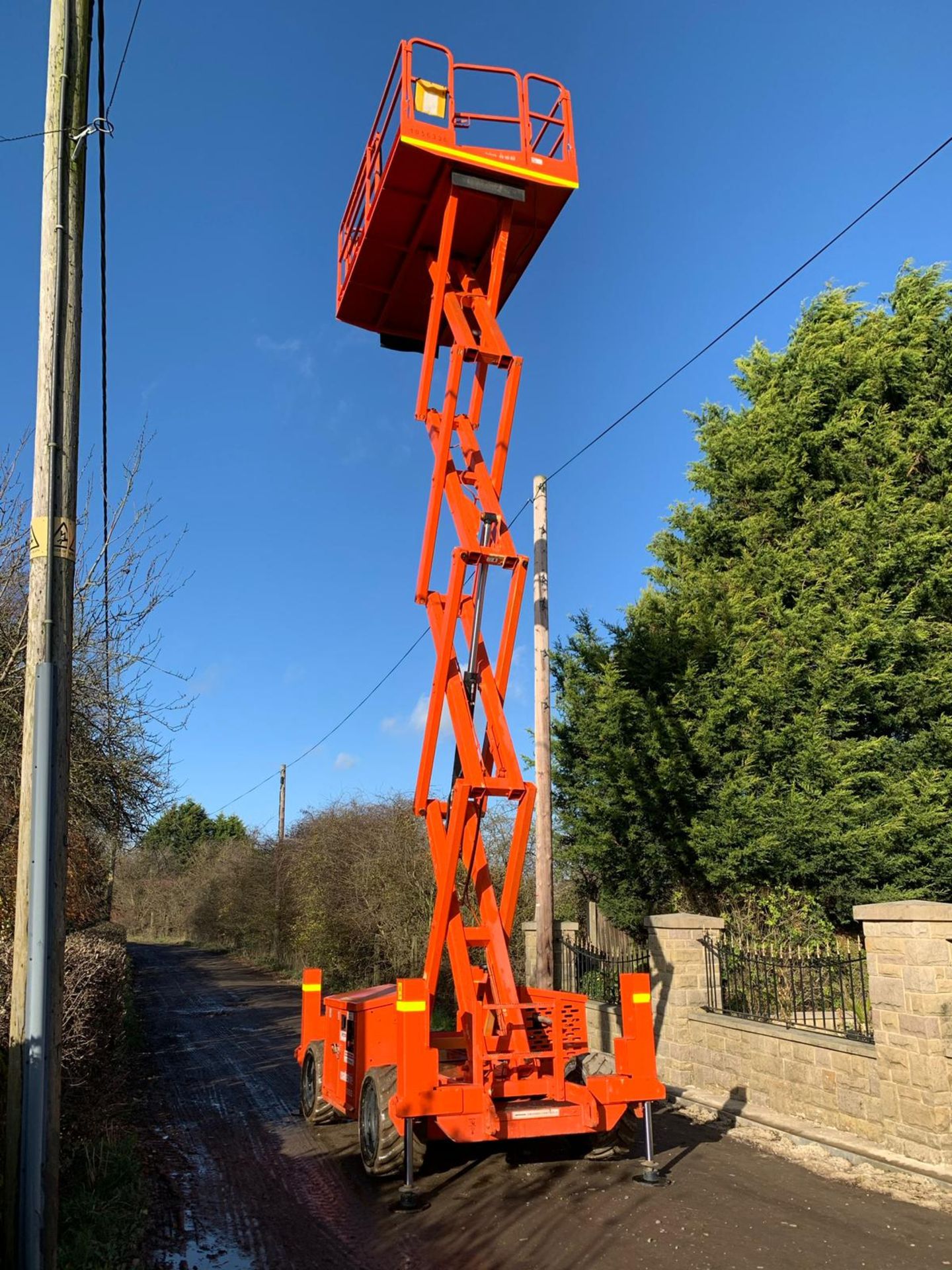 2010 JLG 260MRT SCISSOR LIFT, IN USED BUT GOOD CONDITION, 4WD, LOW 1920 HOURS *PLUS VAT* - Image 8 of 8