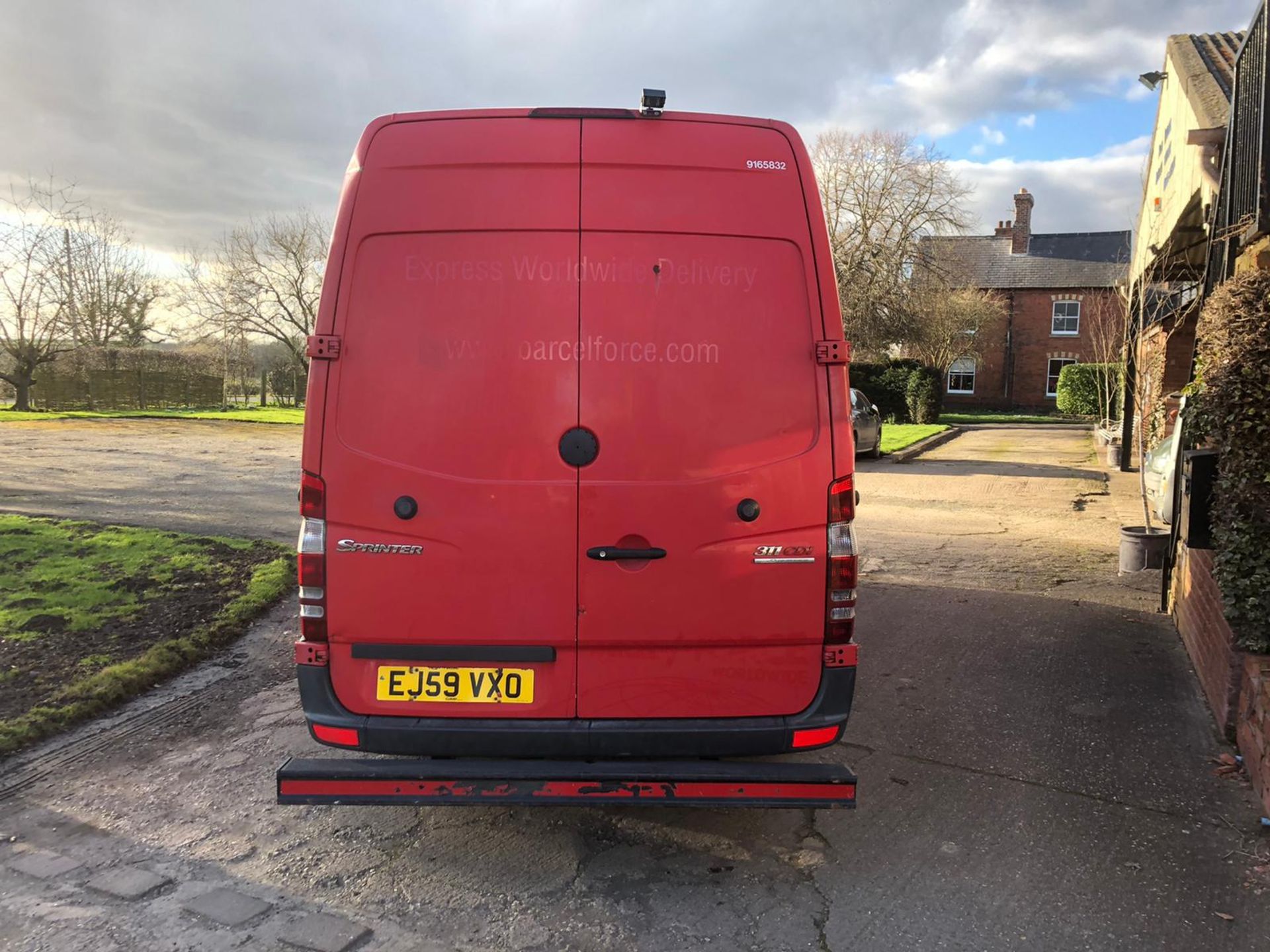 LOW MILEAGE! 2010/59 REG MERCEDES SPRINTER 311 CDI LWB 2.2 DIESEL PANEL VAN, SHOWING 0 FORMER KEEPER - Image 5 of 11