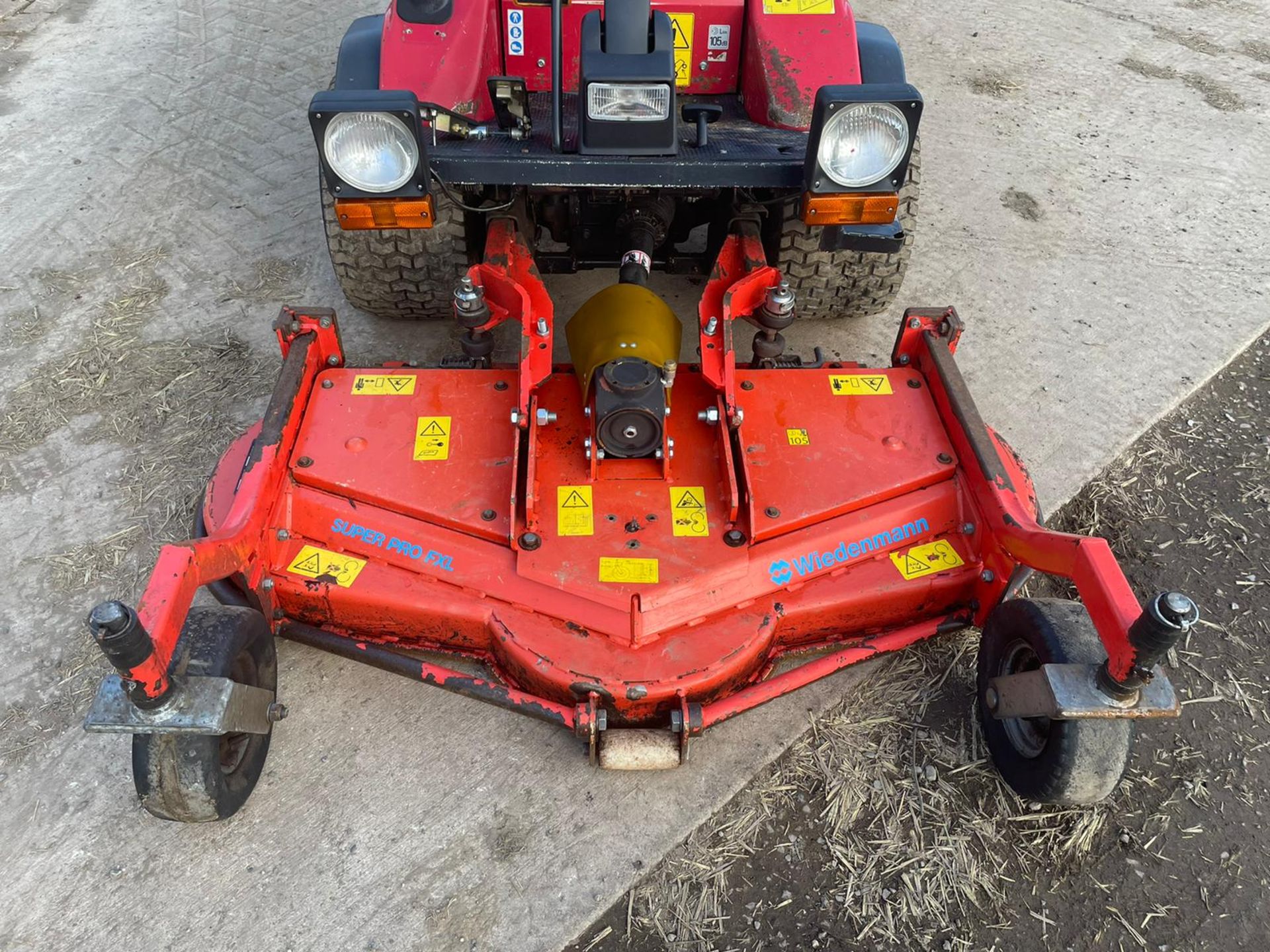 2012 SHIBAURA CM374 OUTFRONT RIDE ON MOWER, RUNS, DRIVES AND CUTS, IN USED BUT GOOD CONDITION - Image 6 of 12