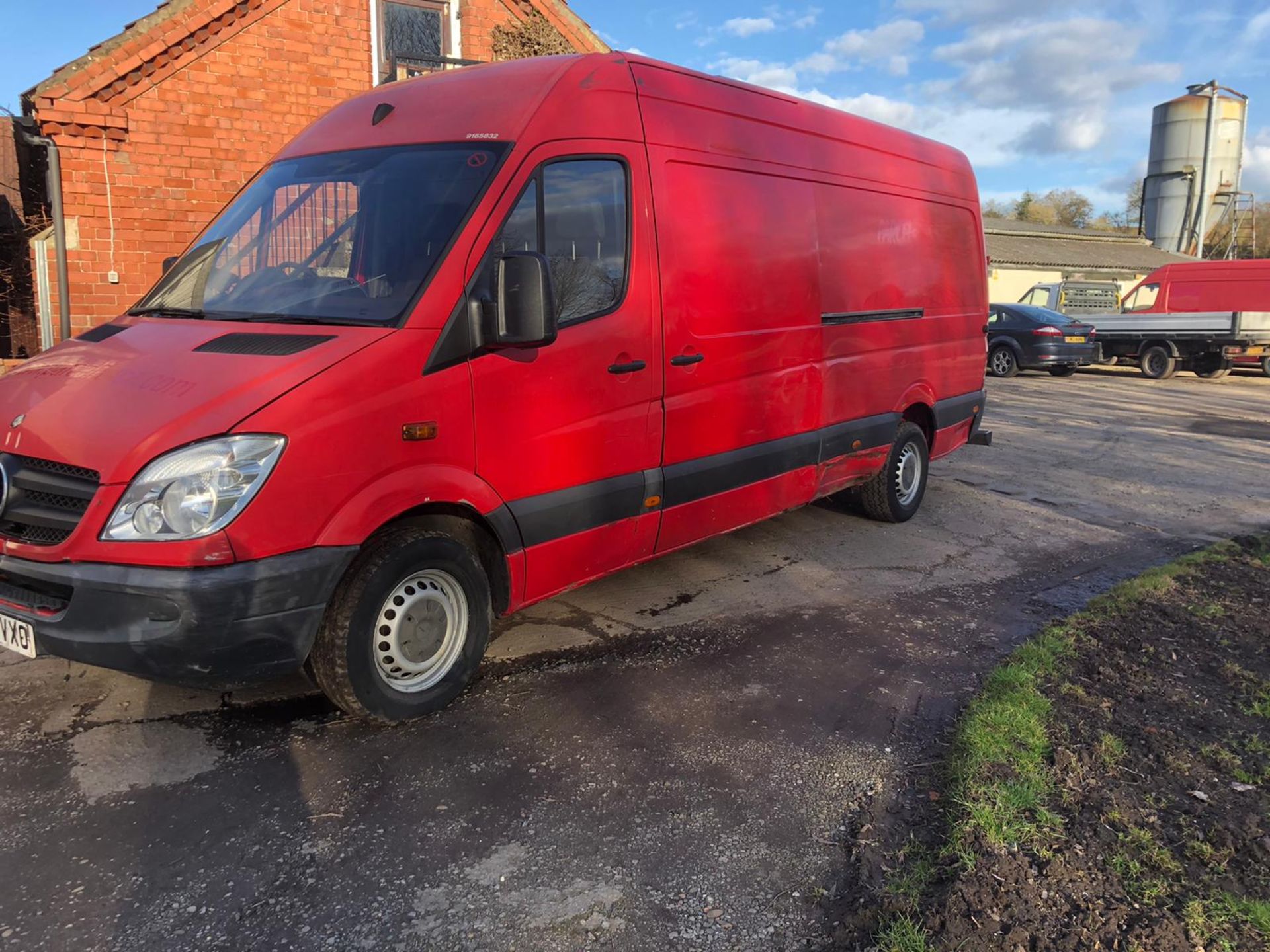 LOW MILEAGE! 2010/59 REG MERCEDES SPRINTER 311 CDI LWB 2.2 DIESEL PANEL VAN, SHOWING 0 FORMER KEEPER - Image 3 of 11