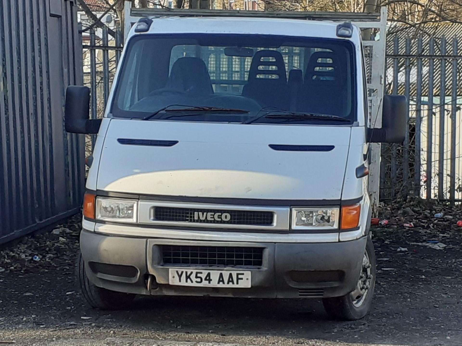 2004/54 REG IVECO DAILY 35S12 SWB 2.3 DIESEL WHITE DROPSIDE LORRY, SHOWING 2 FORMER KEEPERS *NO VAT* - Image 2 of 3