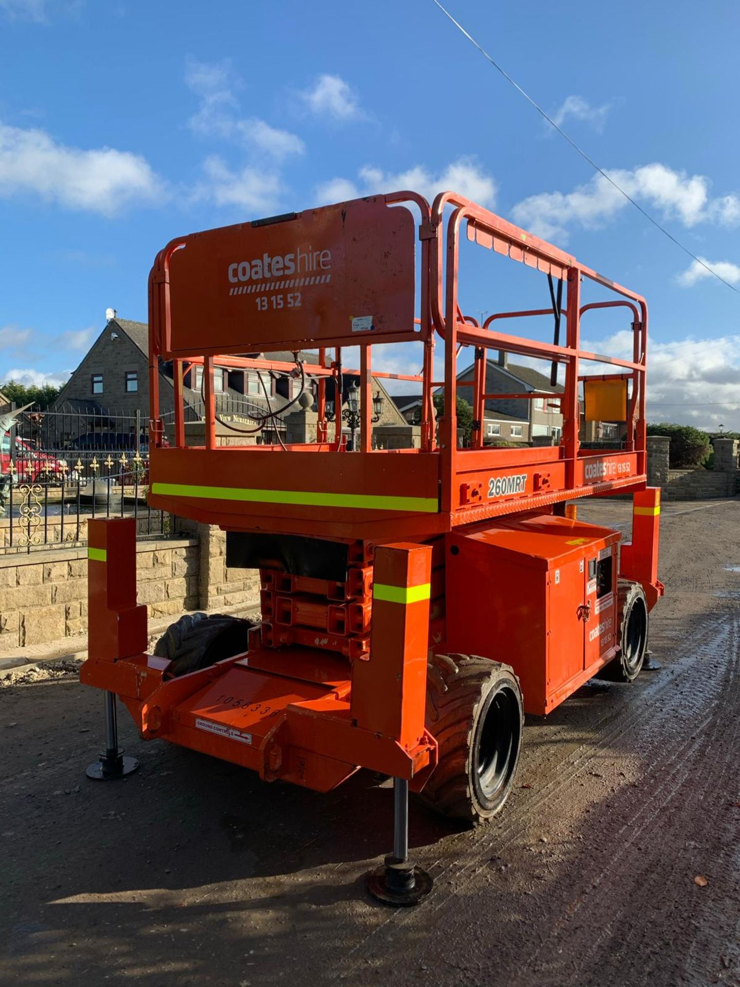 2010 JLG 260MRT SCISSOR LIFT, IN USED BUT GOOD CONDITION, 4WD, LOW 1920 HOURS *PLUS VAT* - Image 4 of 8