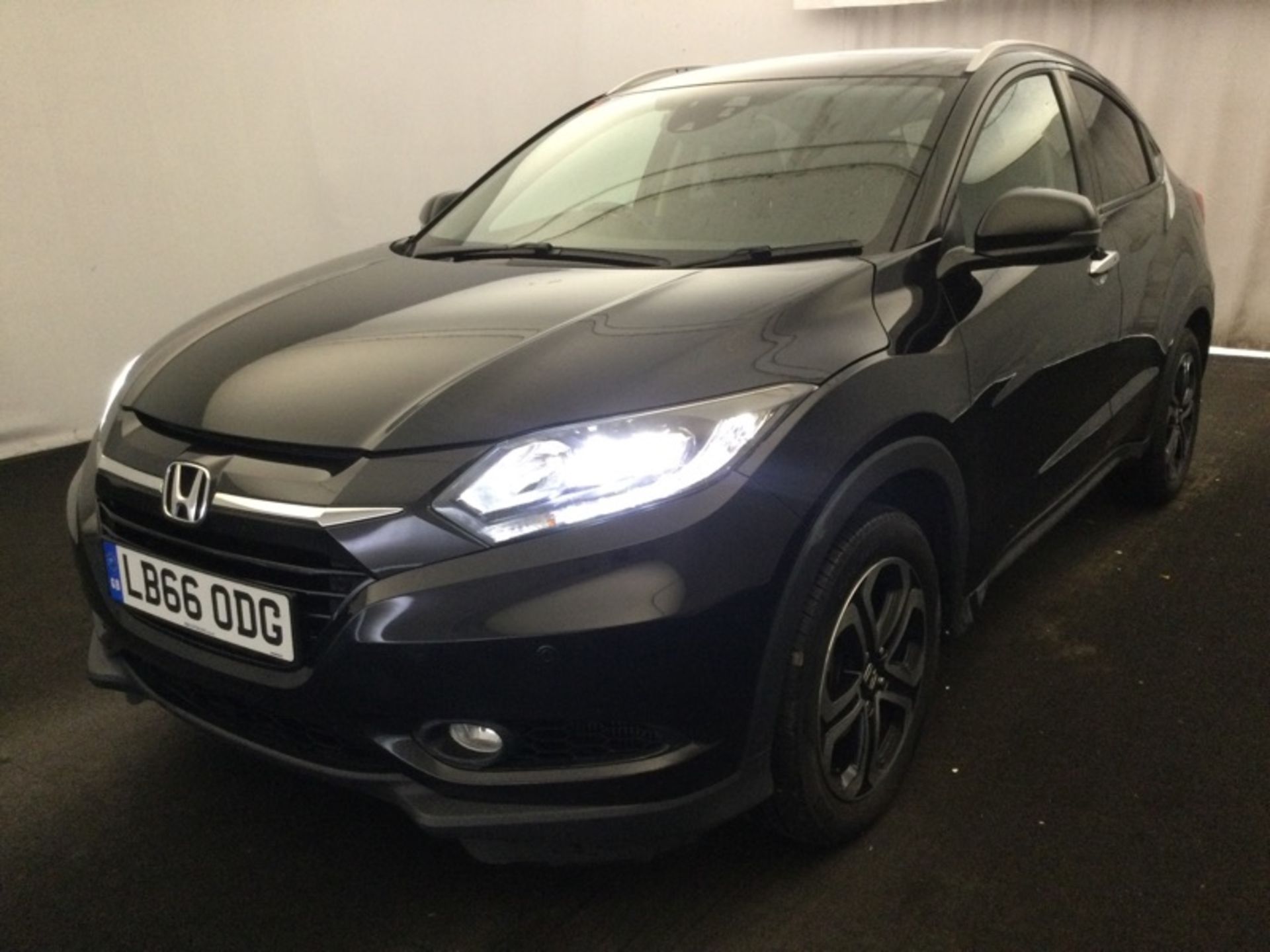 2017/66 REG HONDA HR-V EX I-DTEC 1.6 DIESEL BLACK 5 DOOR HATCHBACK, SHOWING 0 FORMER KEEEPRS *NO VAT - Image 2 of 9