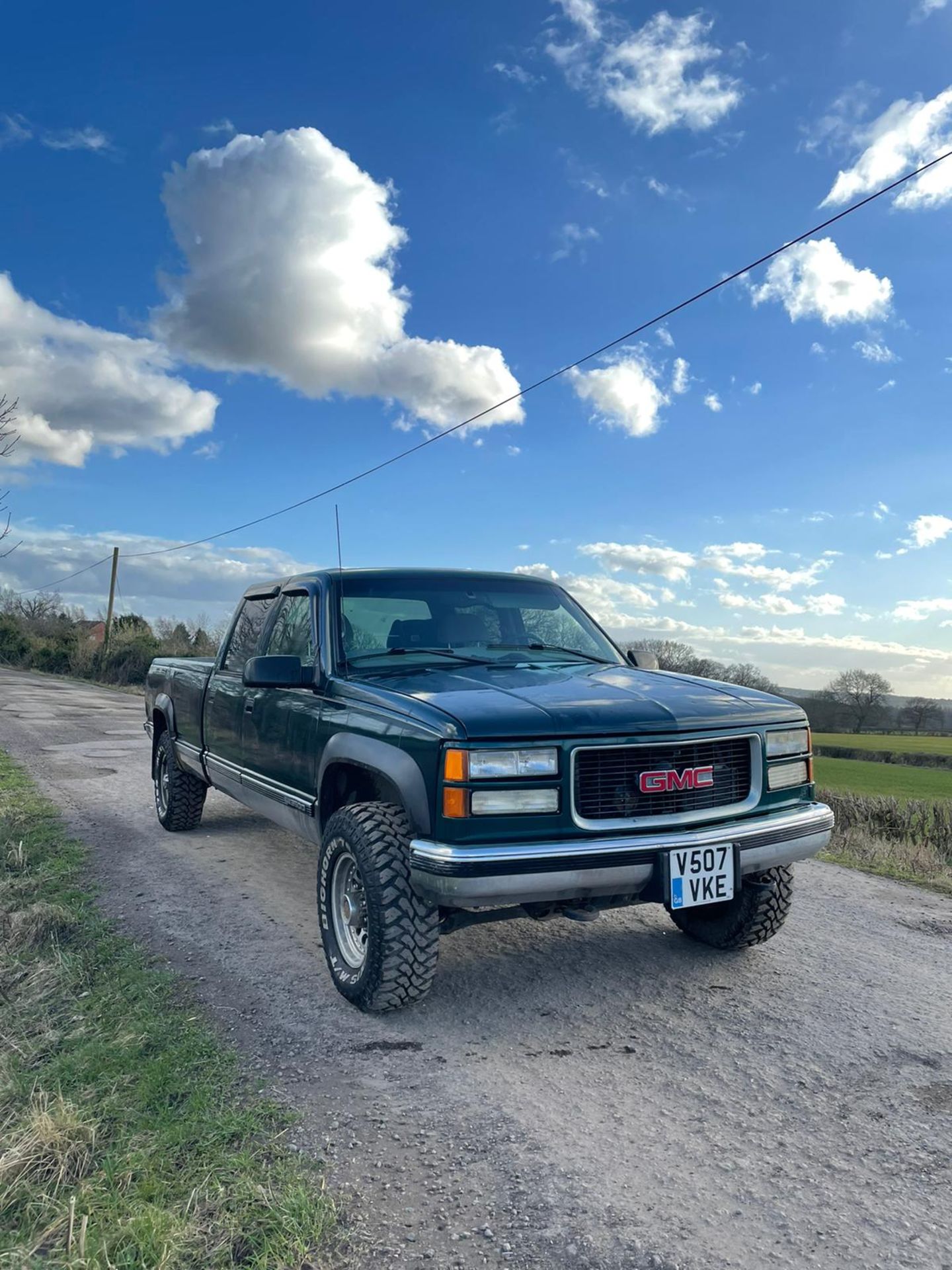 2000/V REG GMC SIERRA K3500 7.4L PETROL GREEN PICK UP LEFT HAND DRIVE, 4 WHEEL DRIVE *NO VAT* - Image 3 of 12