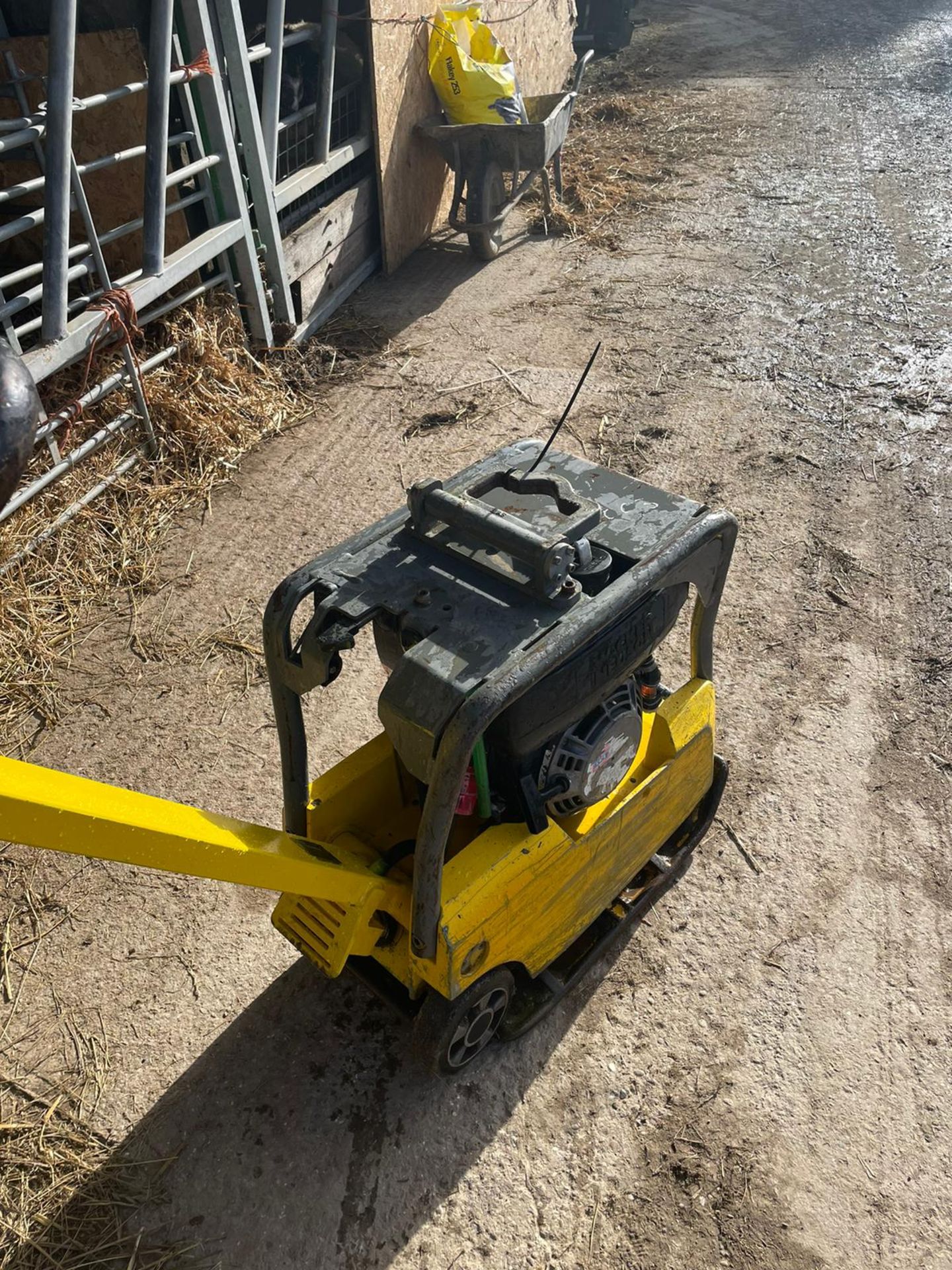 2013 WACKER NEUSON DPU2540H WACKER PLATE, RUNS, DRIVES AND VIBRATES, IN USED BUT GOOD CONDITION - Image 6 of 8