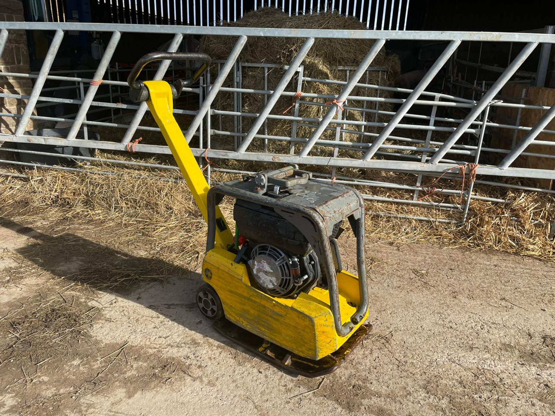 2013 WACKER NEUSON DPU2540H WACKER PLATE, RUNS, DRIVES AND VIBRATES, IN USED BUT GOOD CONDITION