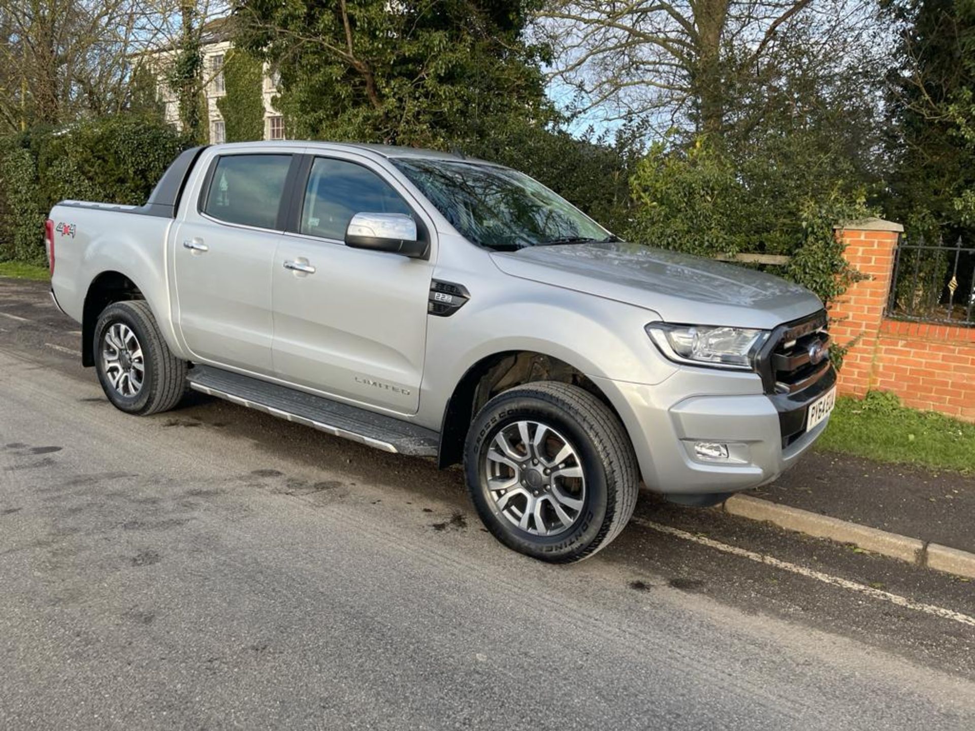 2015 REG FORD RANGER LIMITED 4X4 TDCI 2.2 DIESEL SILVER PICK-UP, SHOWING 3 FORMER KEEPERS *NO VAT - Image 2 of 23