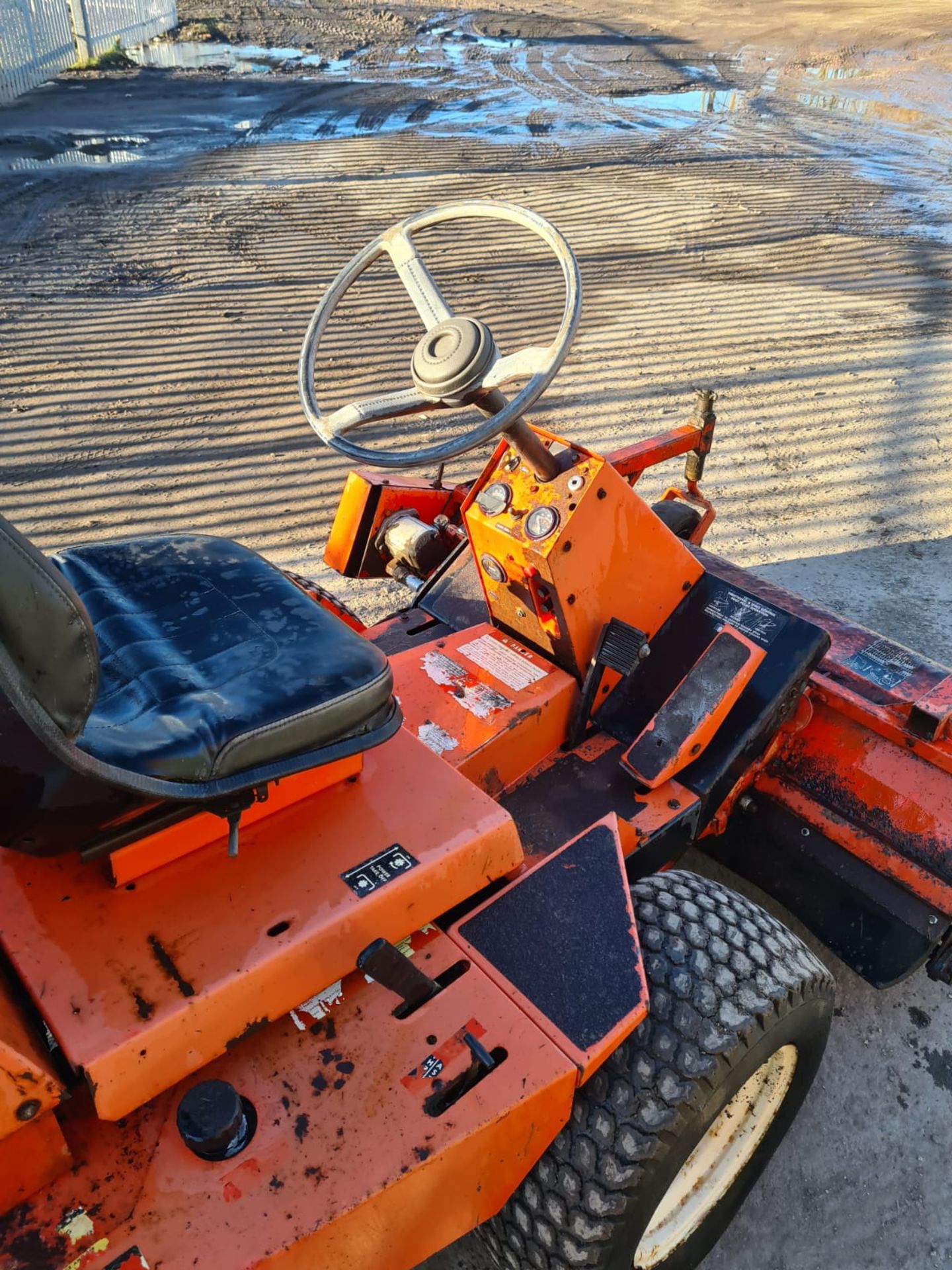 JACOBSEN 52" FLAIL KUBOTA DIESEL WORKING - NO VAT NO RESERVE - Image 12 of 14