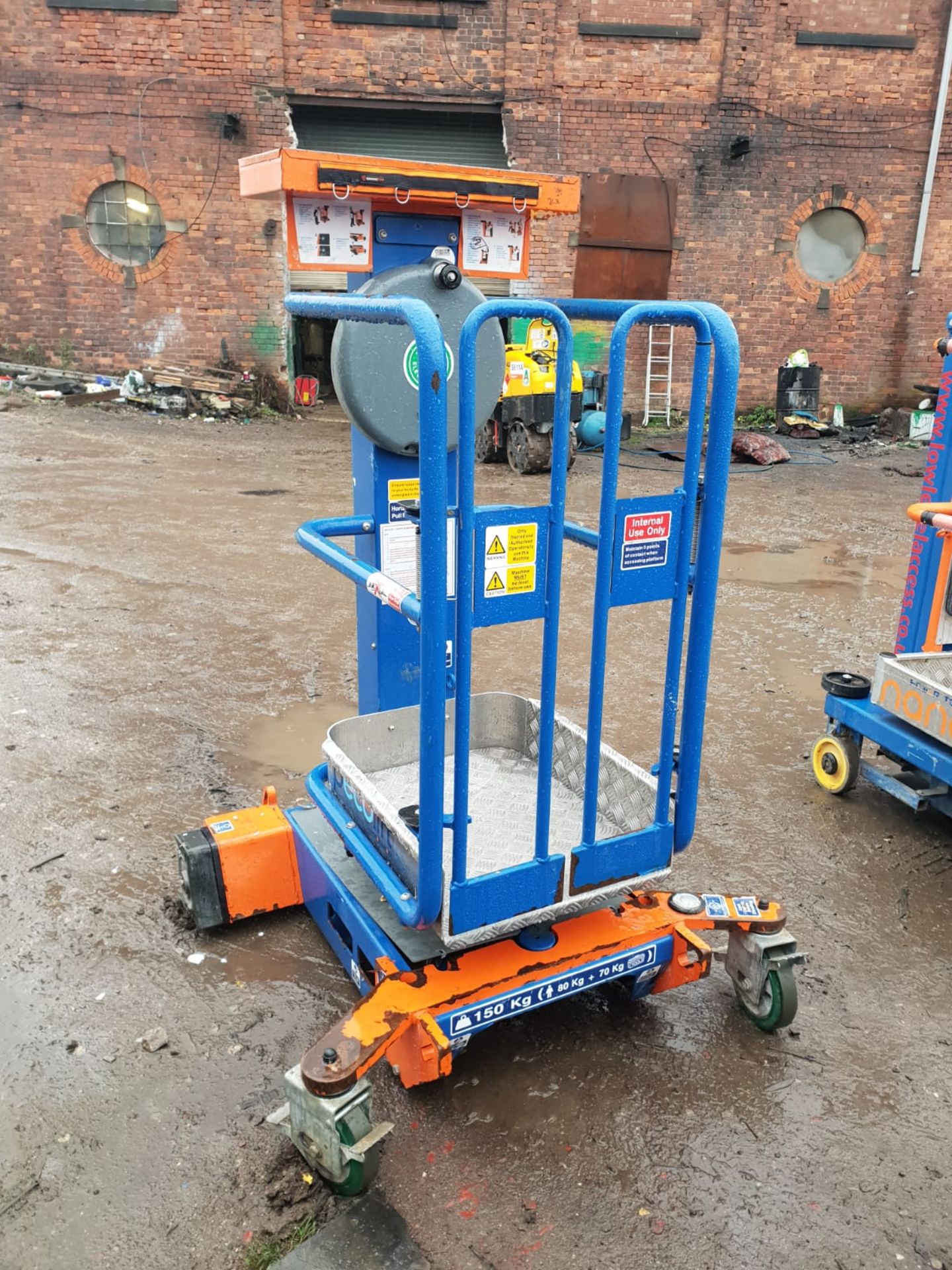 POWER TOWER PECO LIFT ACCESS TOWER SCISSOR LIFT PLATFORM, FULL WORKING ORDER, YEAR 2015 *PLUS VAT* - Image 2 of 6