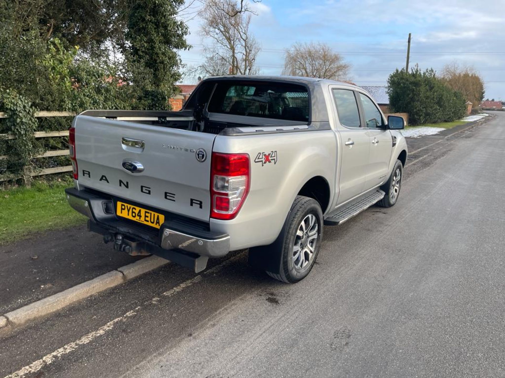 2015 REG FORD RANGER LIMITED 4X4 TDCI 2.2 DIESEL SILVER PICK-UP, SHOWING 3 FORMER KEEPERS *NO VAT - Image 10 of 23