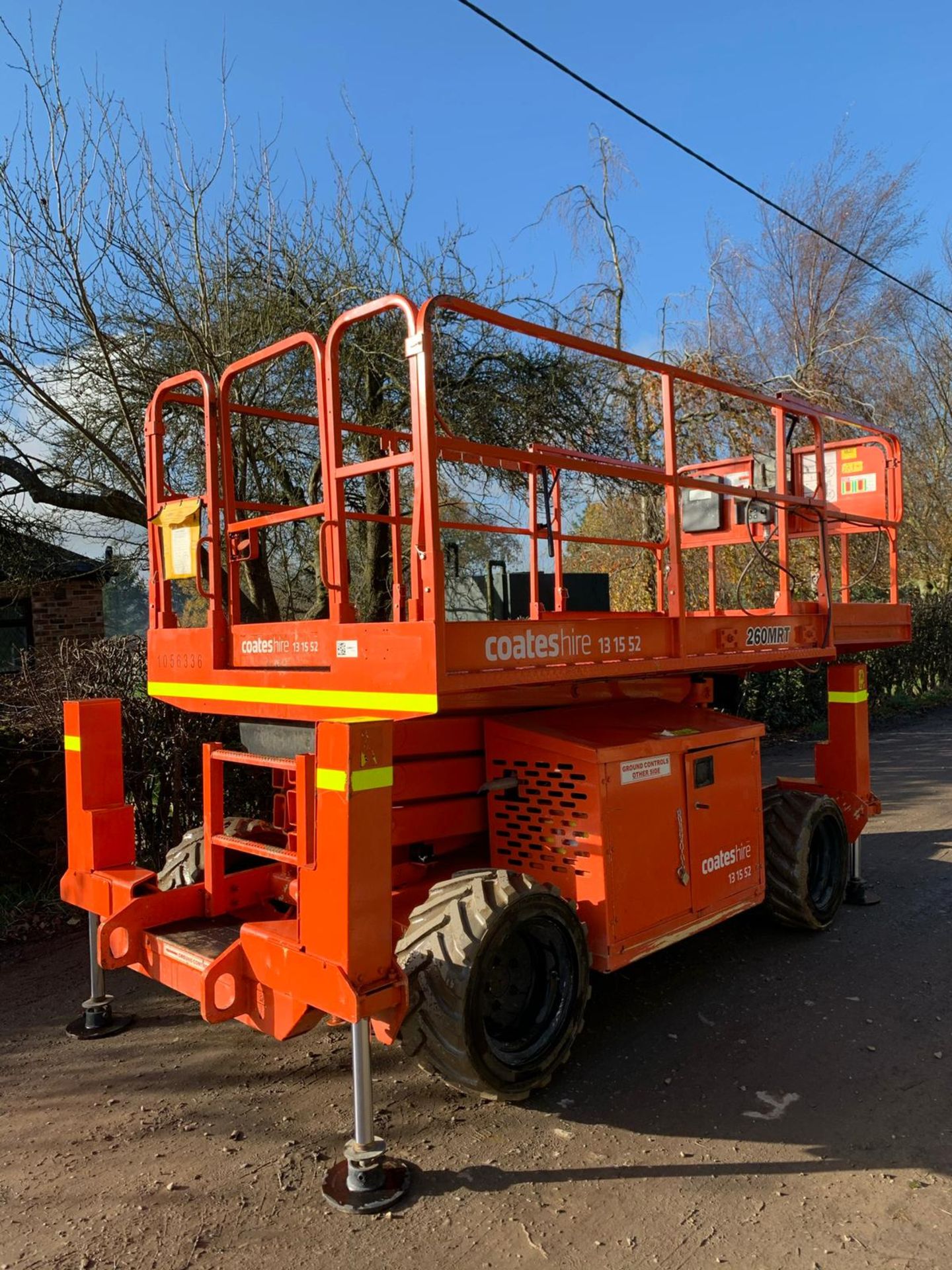 2010 JLG 260MRT SCISSOR LIFT, IN USED BUT GOOD CONDITION, 4WD, LOW 1920 HOURS *PLUS VAT* - Image 2 of 8