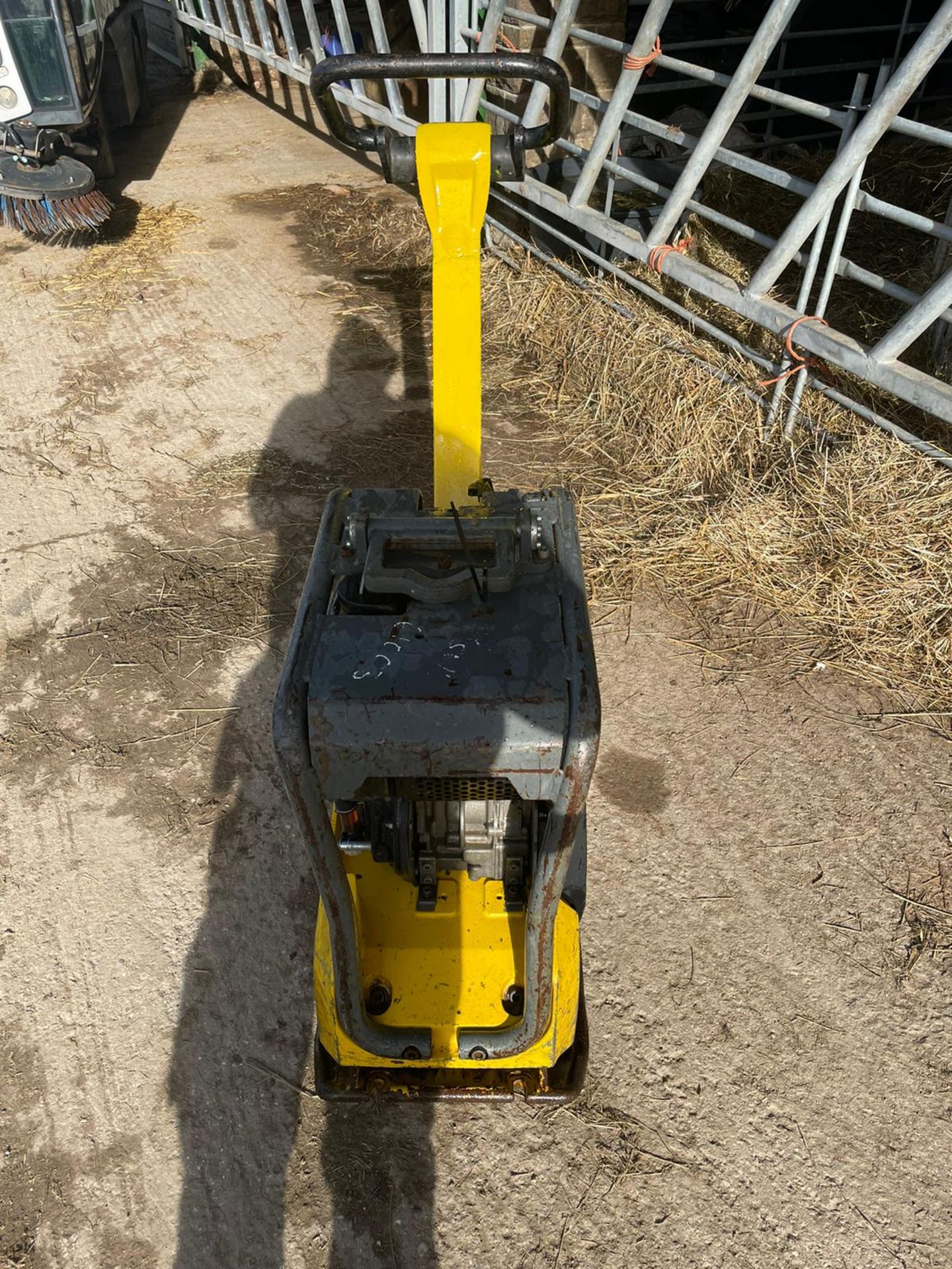 2013 WACKER NEUSON DPU2540H WACKER PLATE, RUNS, DRIVES AND VIBRATES, IN USED BUT GOOD CONDITION - Image 3 of 8