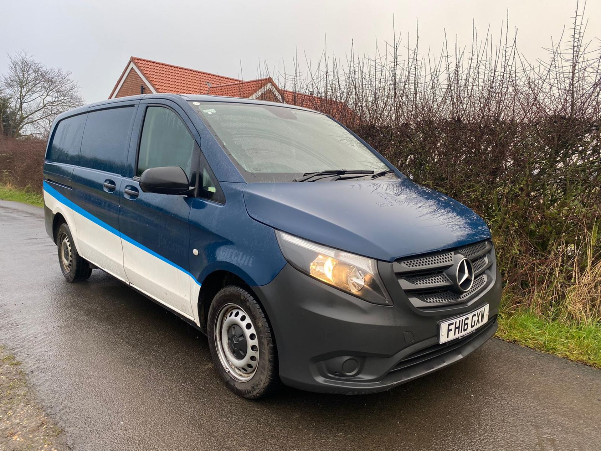 2016/16 REG MERCEDES-BENZ VITO 109 CDI 1.6 DIESEL BLUE PANEL VAN, SHOWING 0 FORMER KEEPERS *PLUS VAT