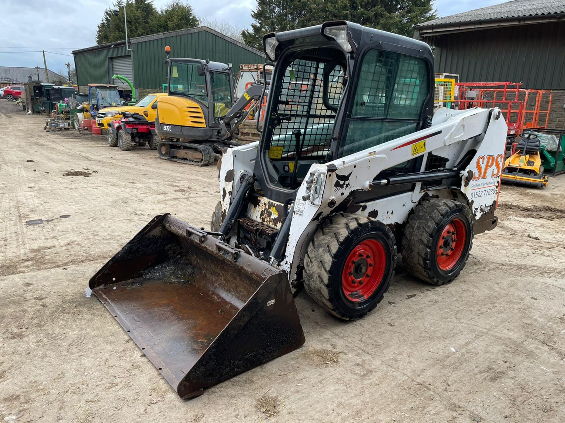 2014 BOBCAT S550 SKIDSTEER, RUNS, DRIVES AND LIFTS, IN USED BUT GOOD CONDITION *PLUS VAT* - Image 2 of 16