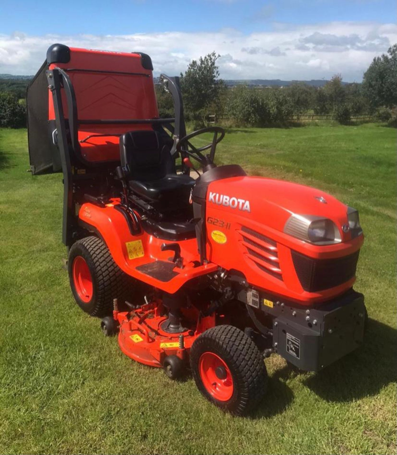 2015 KUBOTA G23-II RIDE ON MOWER, RUNS, DRIVES AND CUTS, EX DEMO CONDITION, LOW 200 HOURS *PLUS VAT*