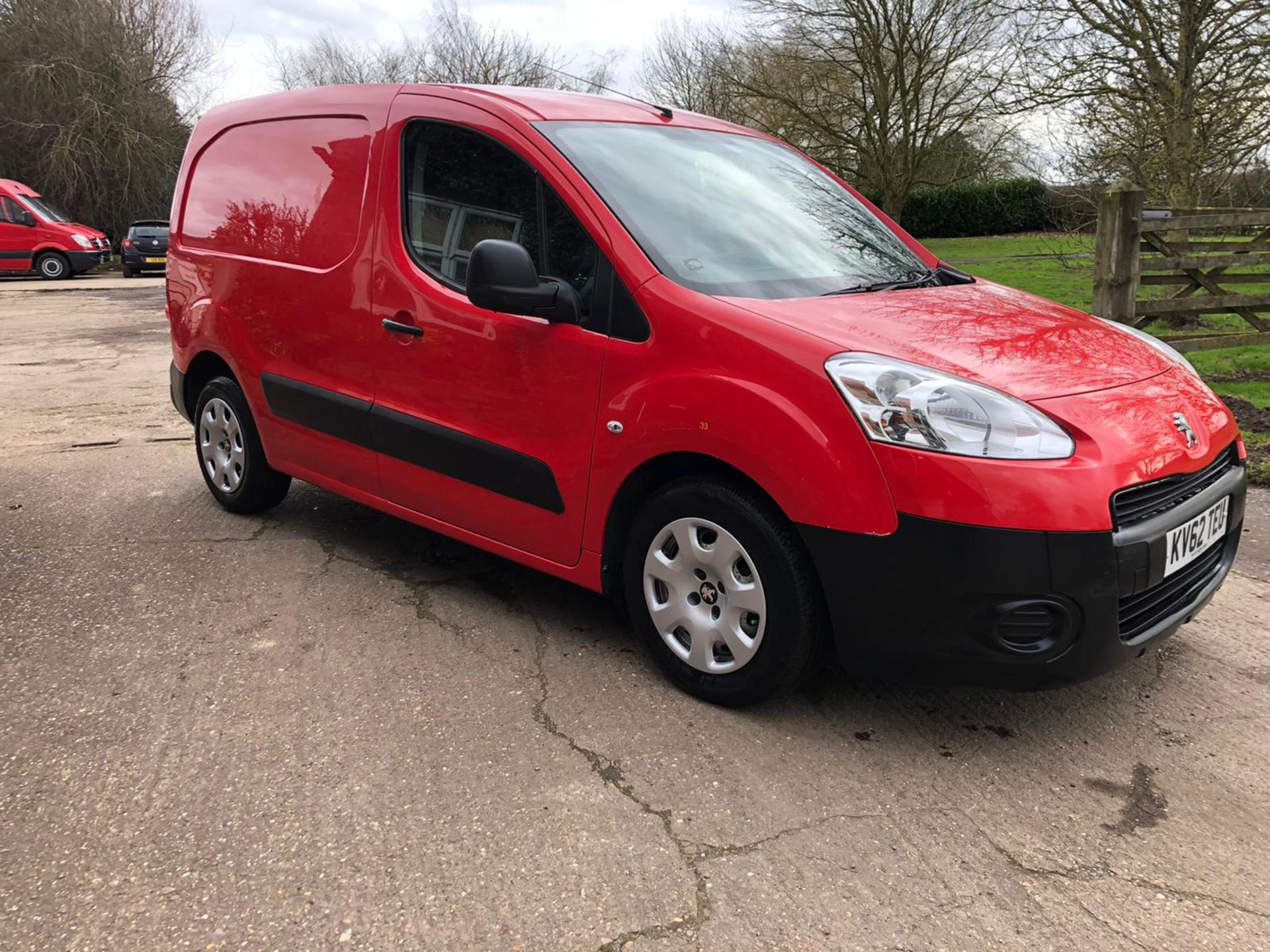 2012/62 REG PEUGEOT PARTNER 625 S L1 HDI 1.6 DIESEL RED PANEL VAN, SHOWING 0 FORMER KEEPERS