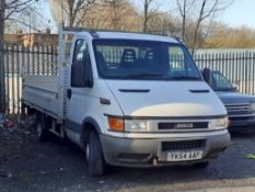 2004/54 REG IVECO DAILY 35S12 SWB 2.3 DIESEL WHITE DROPSIDE LORRY, SHOWING 2 FORMER KEEPERS *NO VAT*