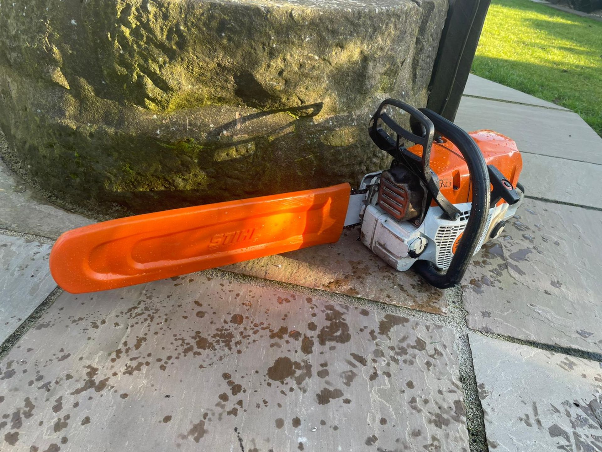 STIHL MS362C CHAINSAW, RUNS AND WORKS, IN USED BUT GREAT CONDITION, BAR COVER IS INCLUDED *NO VAT* - Image 4 of 4