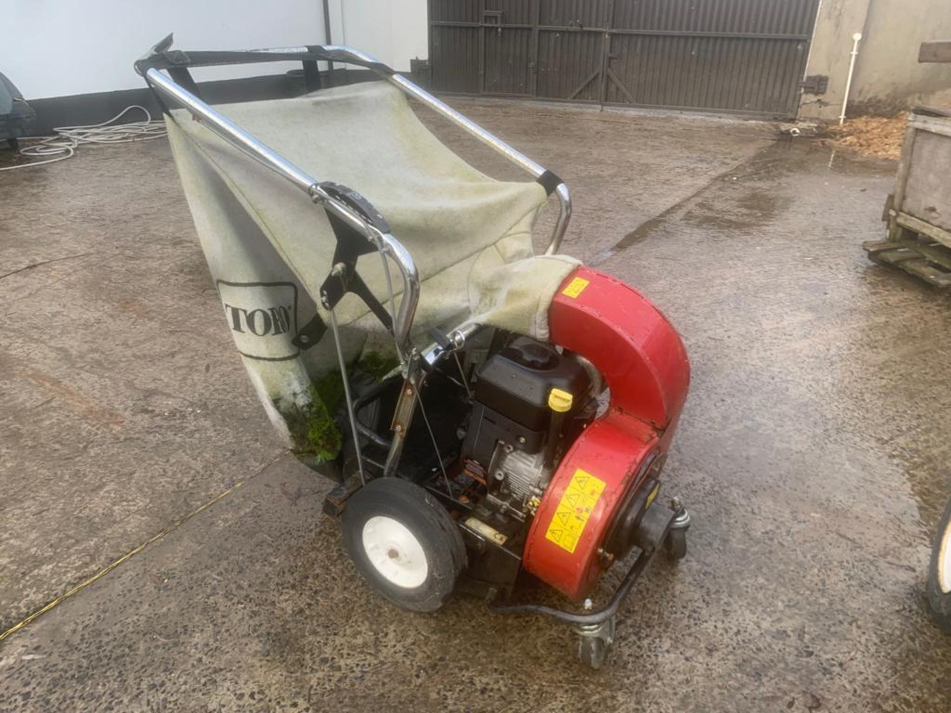 TORO BILLY GOAT LEAF BLOWER, DELIVERY ANYWHERE UK £150 *PLUS VAT* - Image 4 of 4