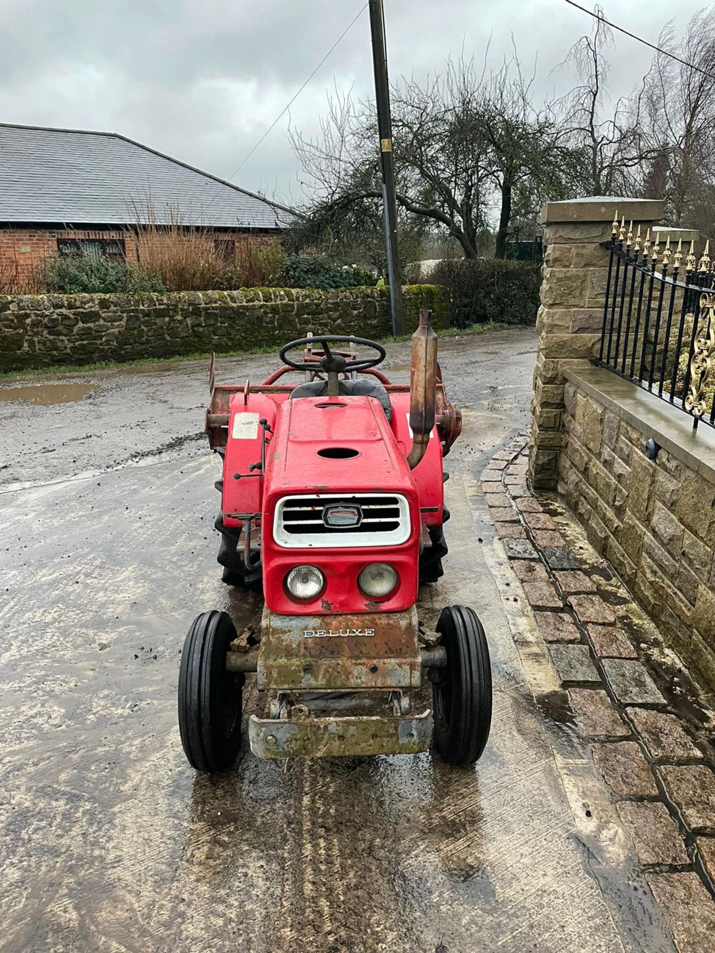 SHIBAURA COMPACT TRACTOR, RUNS AND DRIVES, COULD DO WITH A NEW BATTERY *NO VAT* - Image 5 of 5