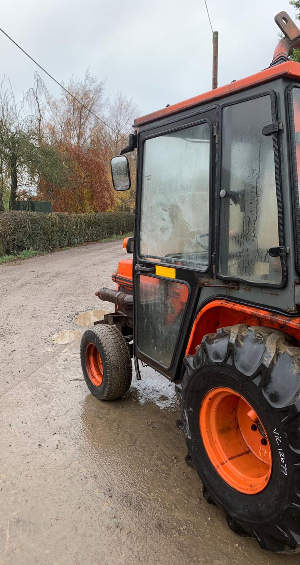 KUBOTA B2150 COMPACT TRACTOR, RUNS AND DRIVES, FULLY GLASS CAB, 1815 HOURS *PLUS VAT* - Image 5 of 5