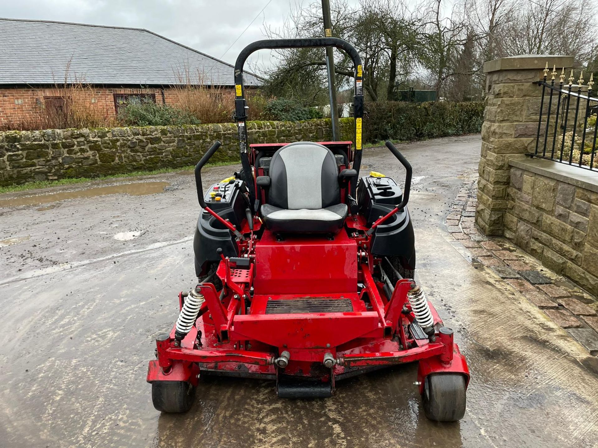 2012 FERRIS 5100 ZERO TURN MOWER, RUNS, DRIVES AND CUTS, CLEAN MACHINE *NO VAT* - Image 3 of 6