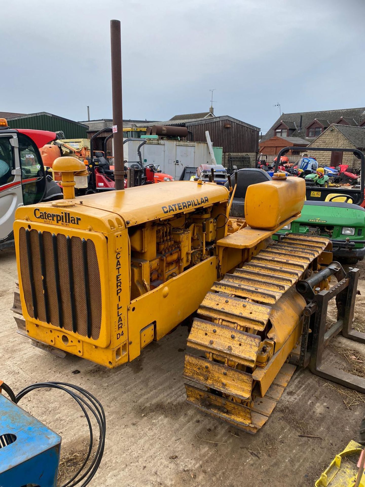 CATERPILLAR D4 BULLDOZER, CLEAN MACHINE *PLUS VAT* - Image 2 of 5