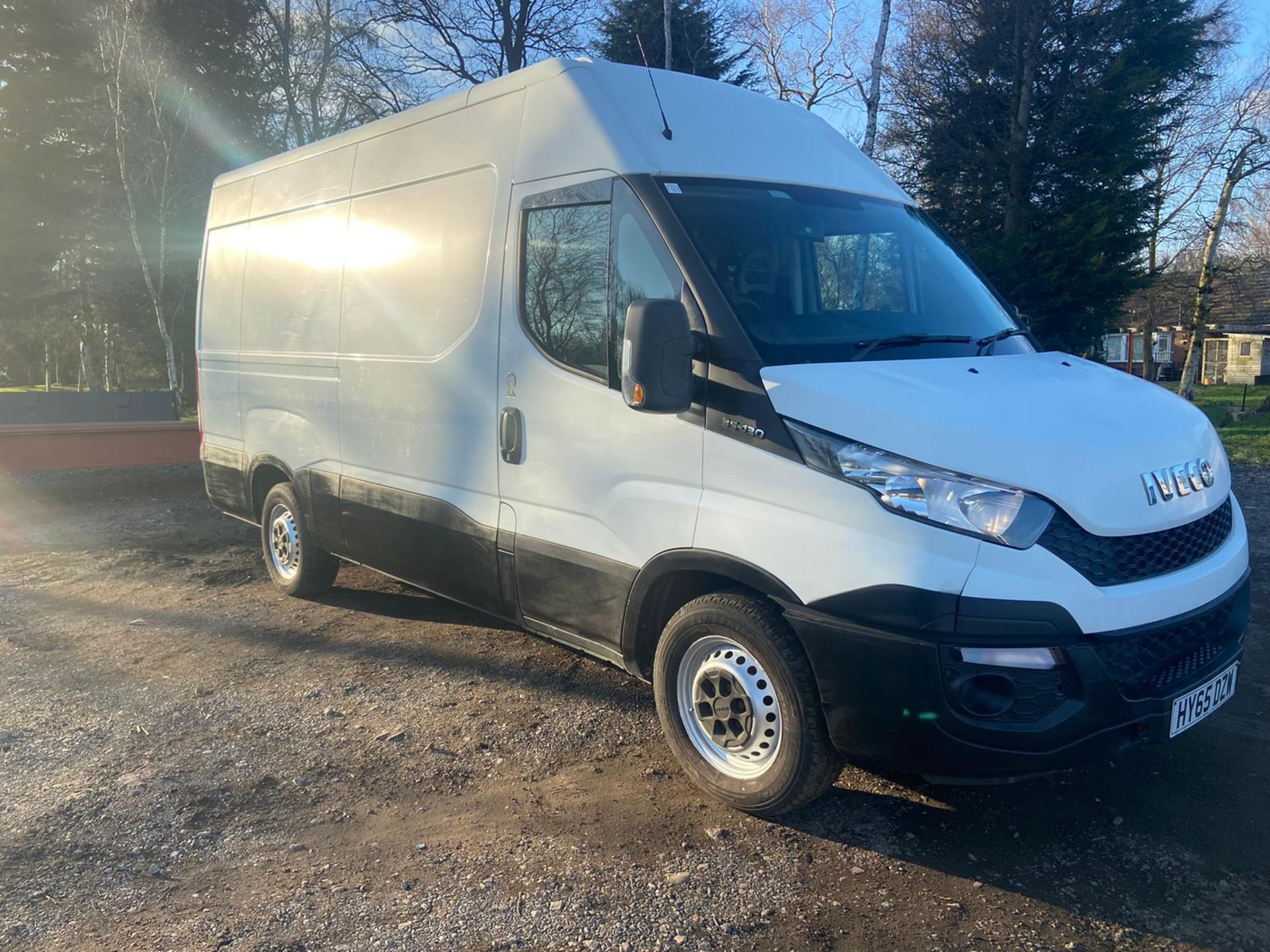 2015/65 REG IVECO DAILY 35S13 MWB 2.3 DIESEL WHITE PANEL VAN, SHOWING 0 FORMER KEEPERS *PLUS VAT*