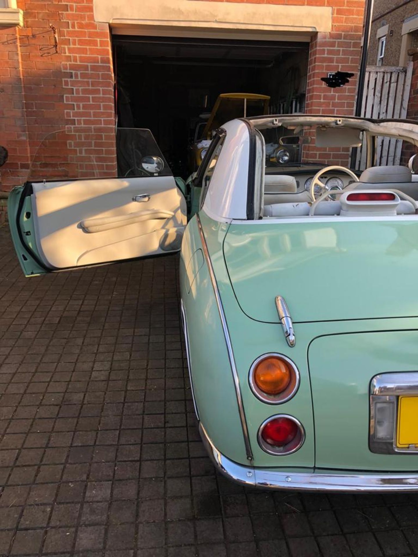 MC - NISSAN FIGARO  CONVERTIBLE- RETRO JAPANESE SPORTS CAR 88K Miles 12m MOT and just serviced - Image 18 of 30