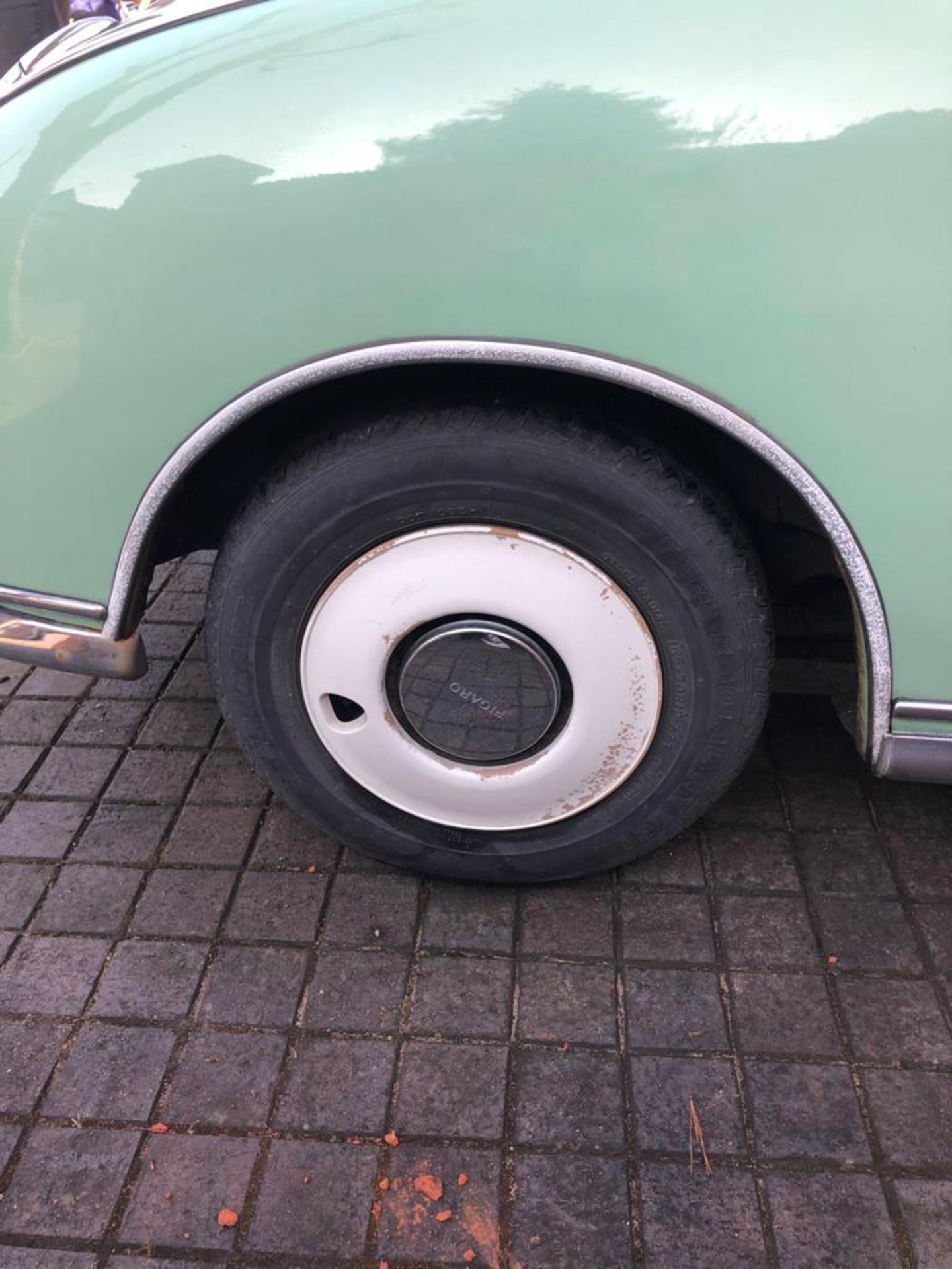 MC - NISSAN FIGARO  CONVERTIBLE- RETRO JAPANESE SPORTS CAR 88K Miles 12m MOT and just serviced - Image 7 of 30