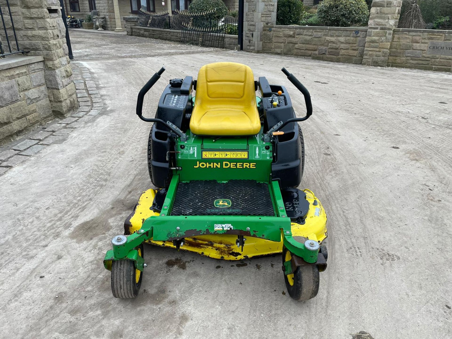 2014 JOHN DEERE Z425 ZERO TURN MOWER, RUNS, DRIVES AND CUTS *PLUS VAT* - Image 2 of 5