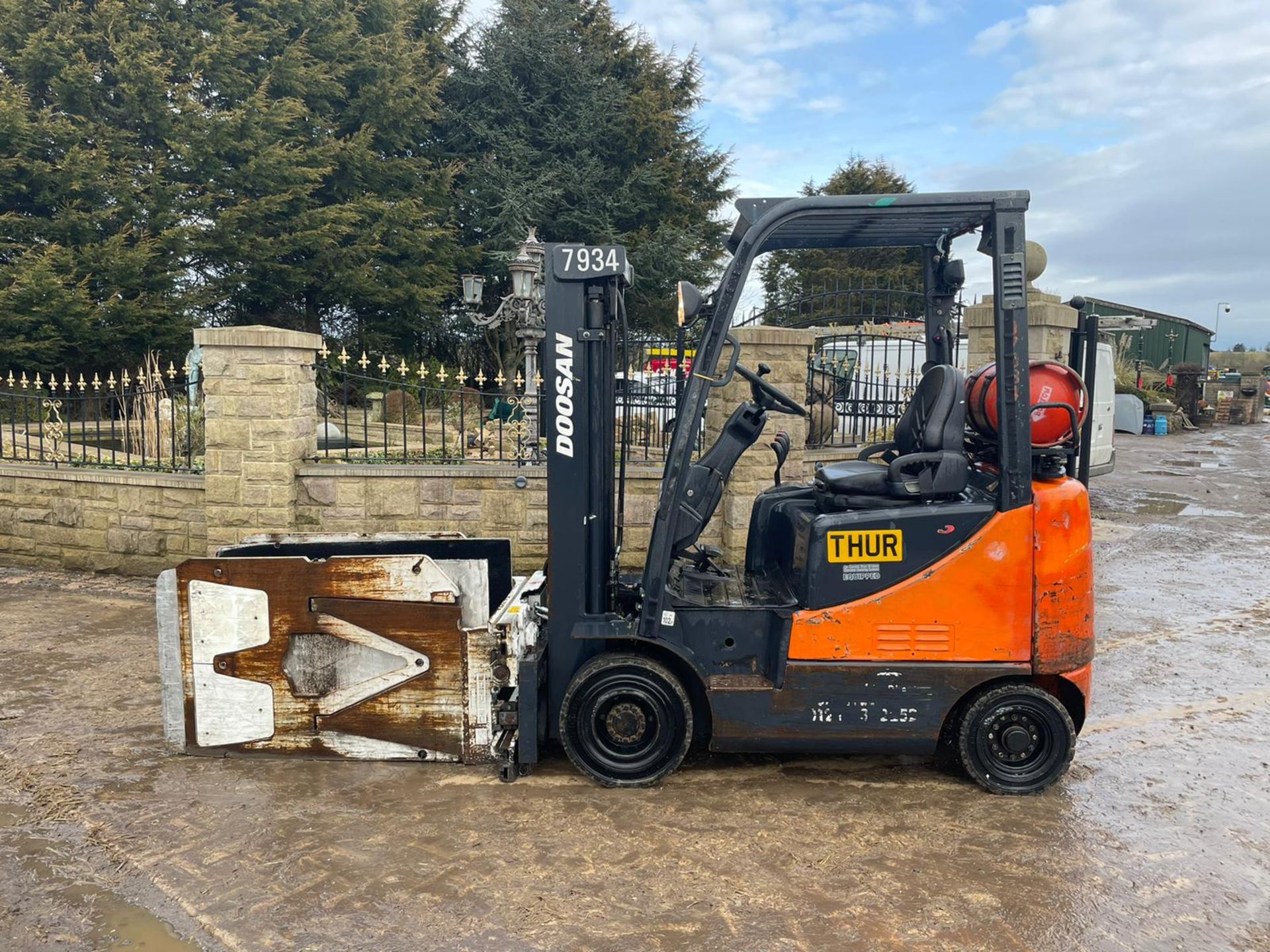 2009 DOOSAN G18S-5 FORKLIFT, RUNS, DRIVES AND WORKS, IN USED BUT GOOD CONDITION *PLUS VAT*