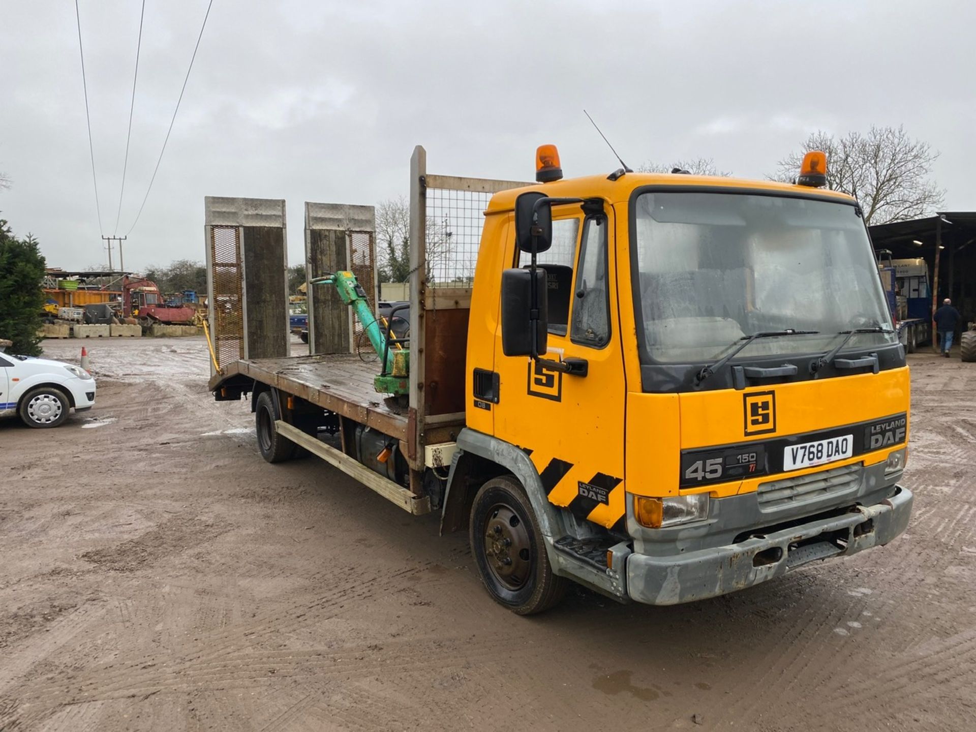 1999/V REG LEYLAND DAF FA 45.150 5.7L DIESEL BEAVERTAIL LORRY, SHOWING 2 FORMER KEEPERS *PLUS VAT*