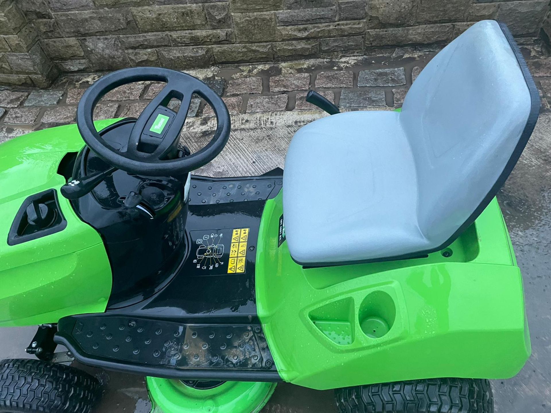 Viking MT4097 SX Ride On Mower Runs Drives And Cuts Clean Machine Sold New In 2016 *NO VAT* - Image 6 of 6