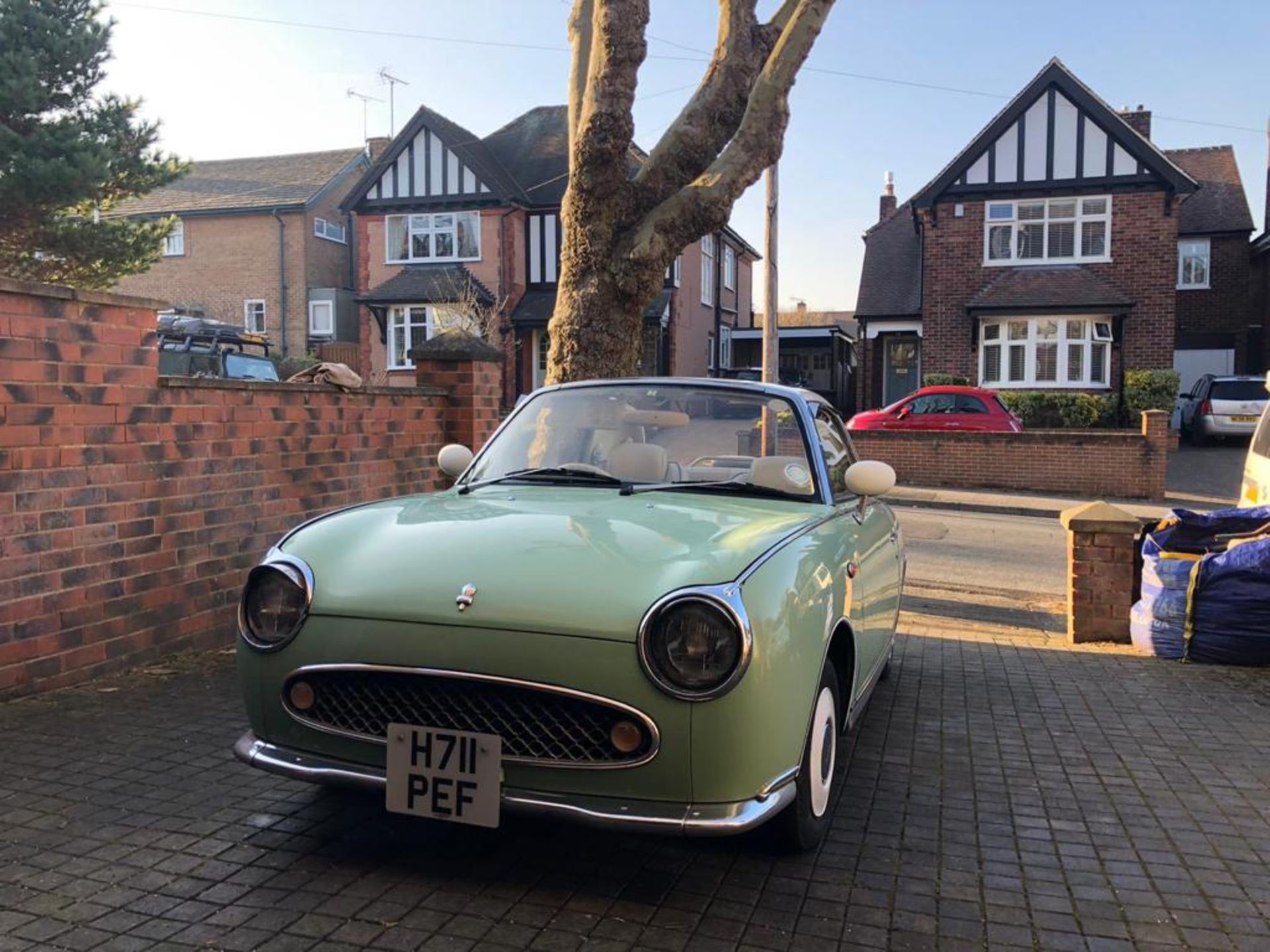 MC - NISSAN FIGARO  CONVERTIBLE- RETRO JAPANESE SPORTS CAR 88K Miles 12m MOT and just serviced - Image 25 of 30