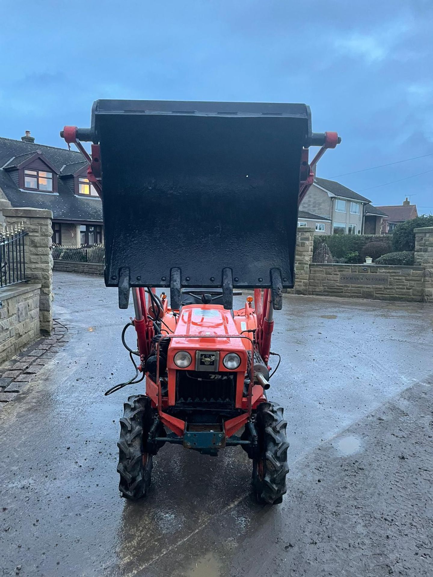 KUBOTA / ZEN NOH 7001 COMACT TRACTOR WITH FRONT LOADER, RUNS, DRIVES LIFTS AND WORKS *PLUS VAT* - Image 6 of 13