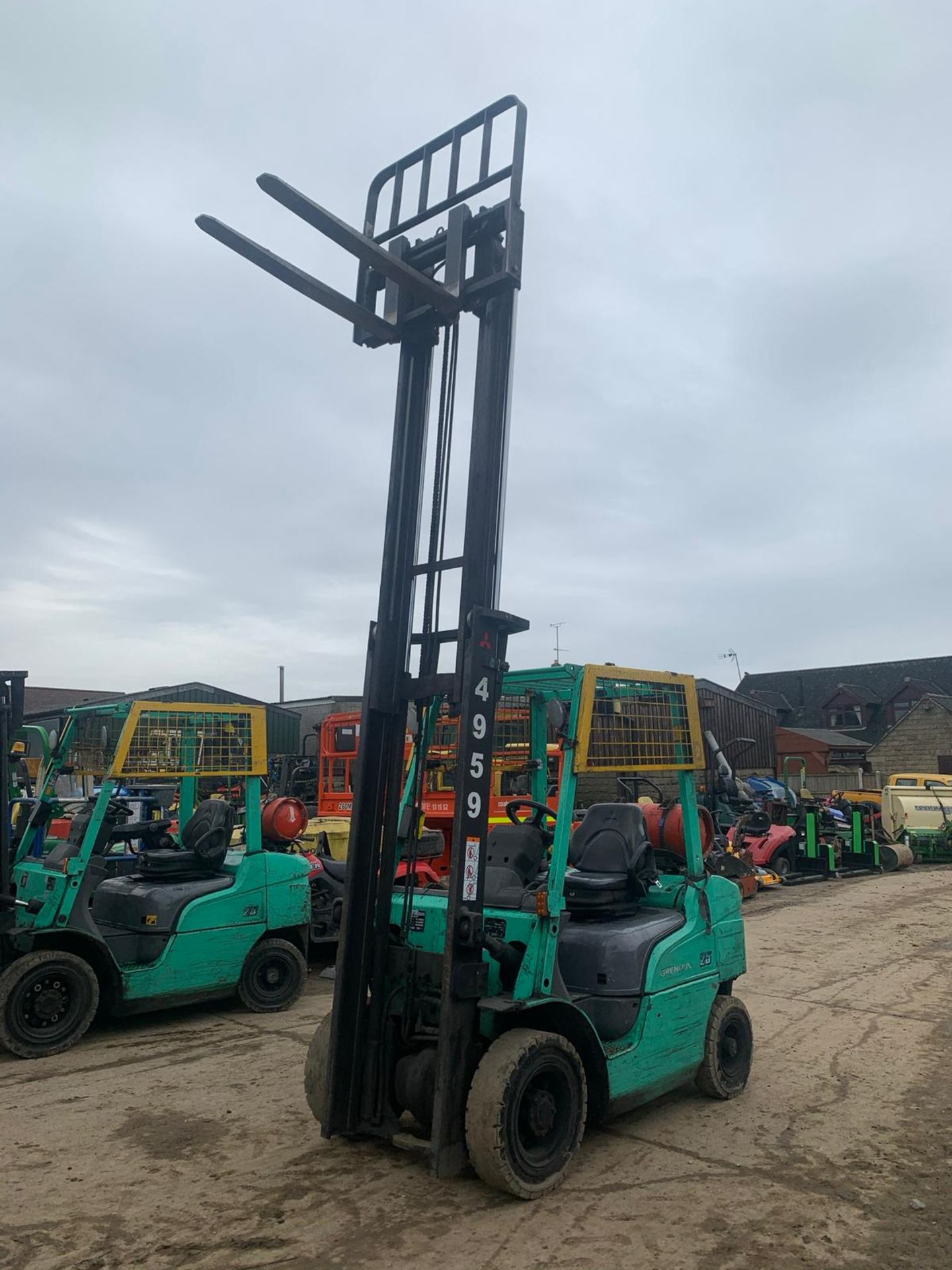 2015 MITSUBISHI FG25NT FORKLIFT, RUNS, DRIVES AND LIFTS, SIDE SHIFT *PLUS VAT* - Image 2 of 5