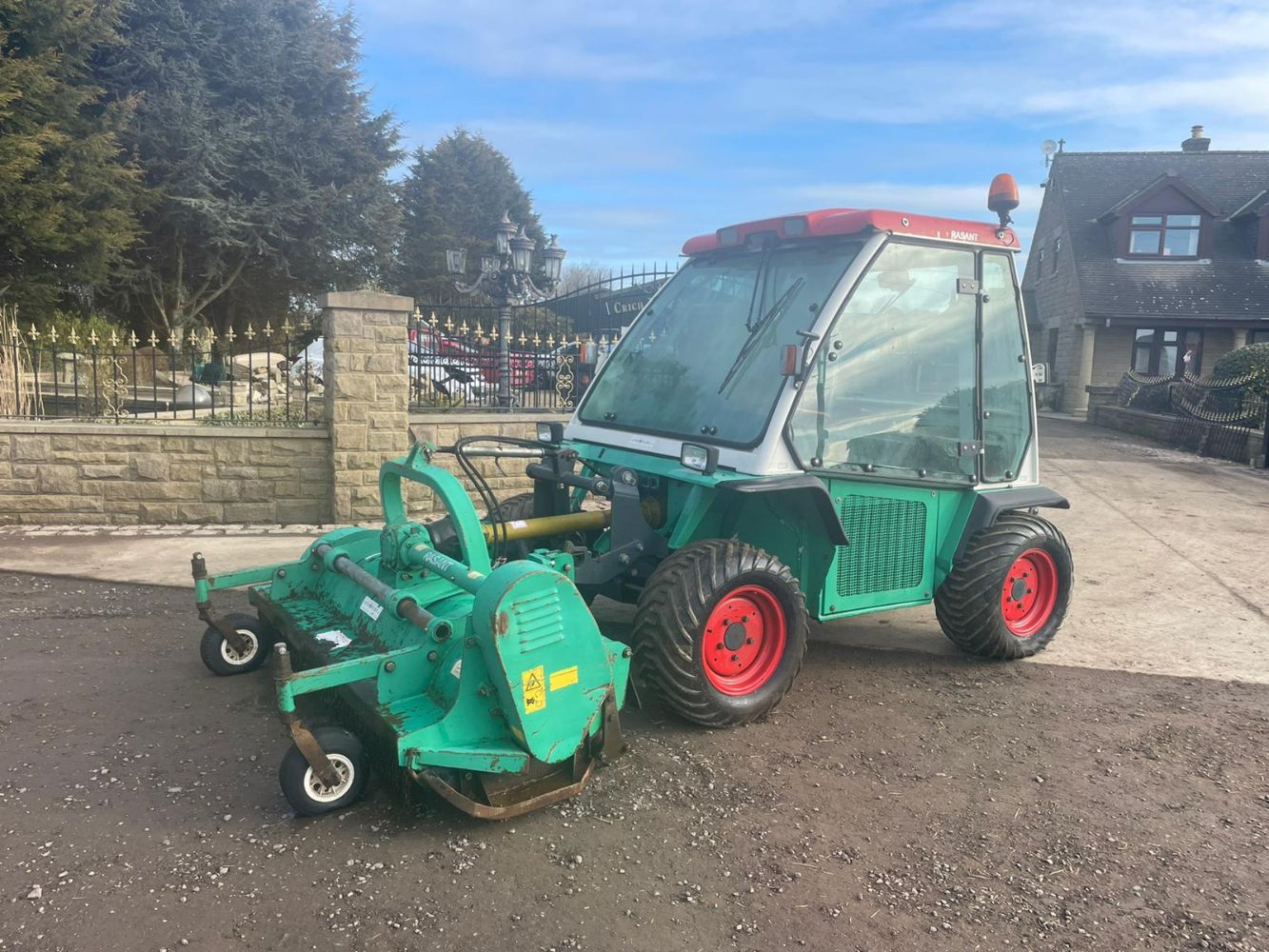 2005 RASANT AEBI KOMBI TRAC SQ BANK MOWER, TAG HEUER MENS WATCH, SWEEPERS, HI TIP DUMPER, NEW LEAF BLOWER ENDS FROM 7PM THURSDAY!