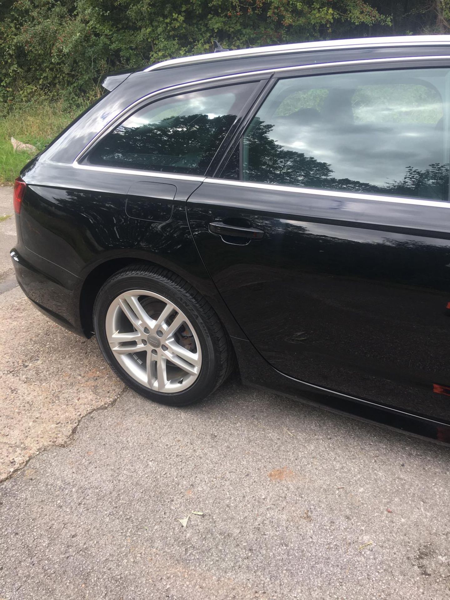 2018/18 REG AUDI A6 S LINE TDI ULTRA SEMI-AUTO 2.0 DIESEL BLACK ESTATE, SHOWING 1 FORMER KEEPER - Image 10 of 33