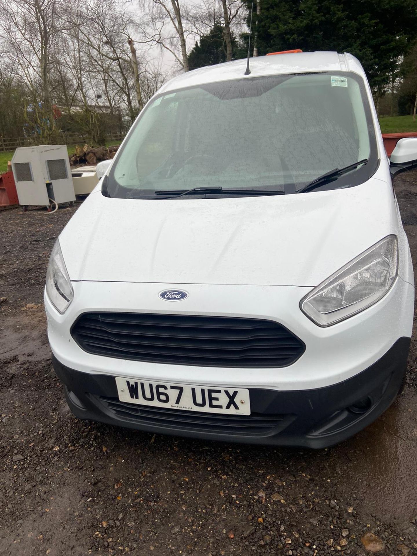 2017/67 REG FORD TRANSIT COURIER TREND TDCI 1.5 DIESEL WHITE PANEL VAN, SHOWING 0 FORMER KEEPERS - Image 2 of 12