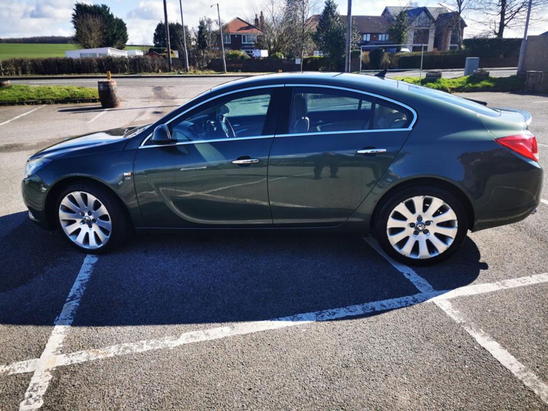 2009/09 REG VAUXHALL INSIGNIA ELITE NAV CDTI 2.0 DIESEL 5 DOOR HATCHBACK, SHOWING 1 FORMER KEEPER - Image 5 of 25