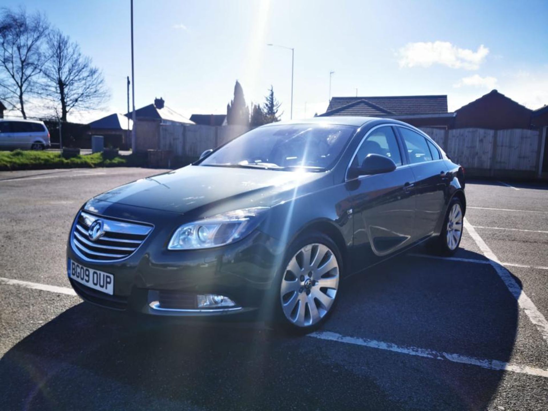 2009/09 REG VAUXHALL INSIGNIA ELITE NAV CDTI 2.0 DIESEL 5 DOOR HATCHBACK, SHOWING 1 FORMER KEEPER - Image 3 of 25