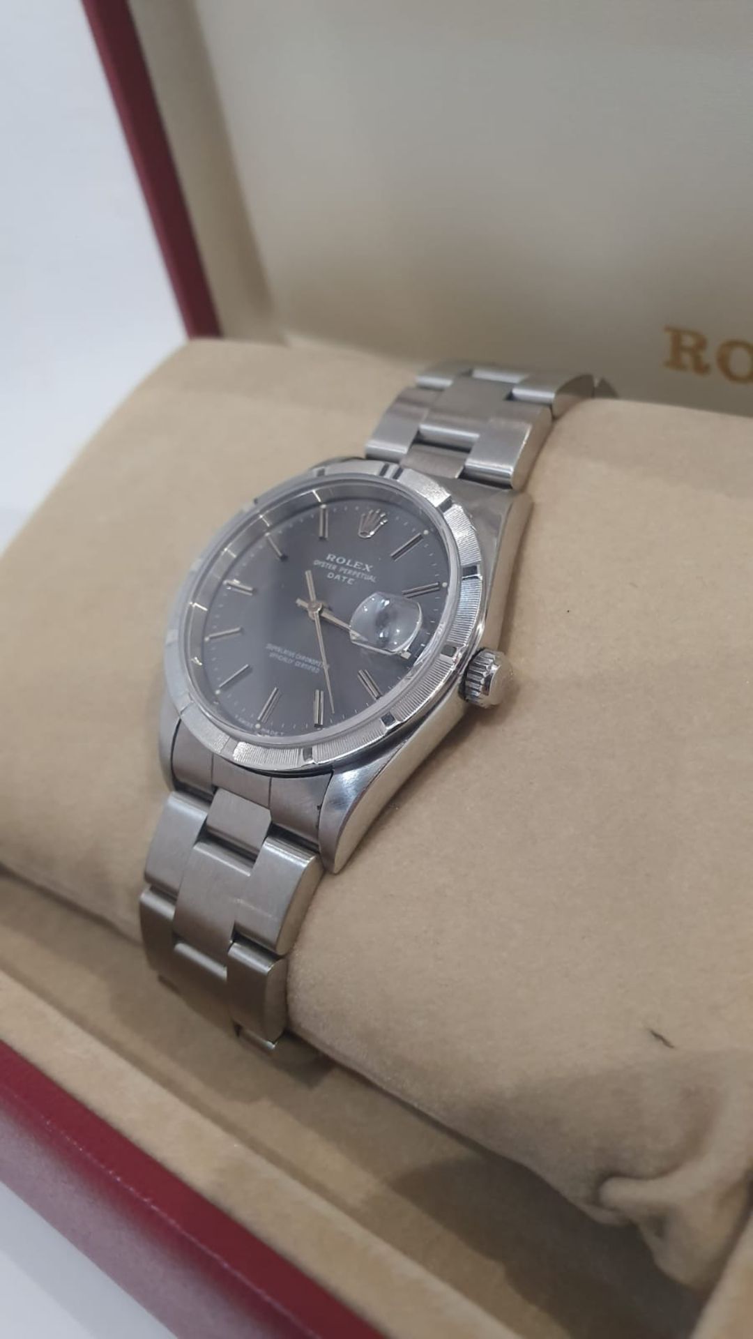 ROLEX OYSTER PERPETUAL DATE DARK GREY DIAL & STEEL FINISH WATCH NO VAT - Image 4 of 11