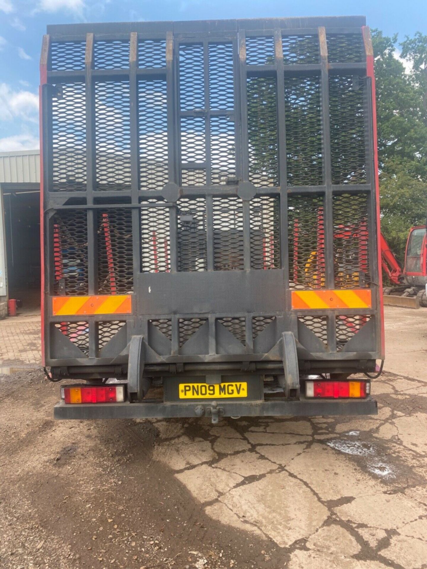 2009/09 REG IVECO STRALIS AD260S31Y/PT DAY BEAVERTAIL PLANT LORRY, SHOWING 1 FORMER KEEPER *PLUS VAT - Image 9 of 12