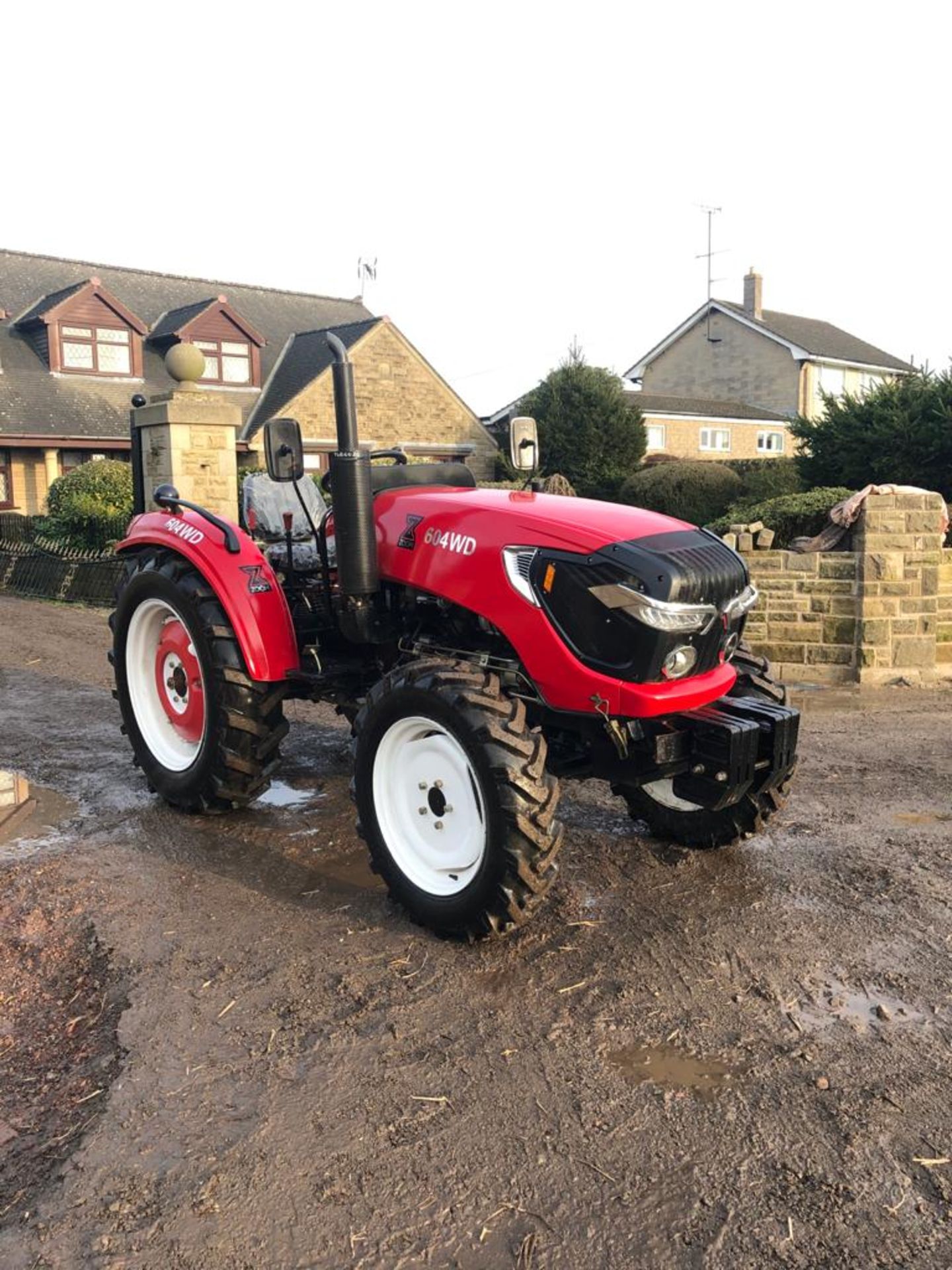 UNUSED ZOOM 604 4WD TRACTOR *PLUS VAT*