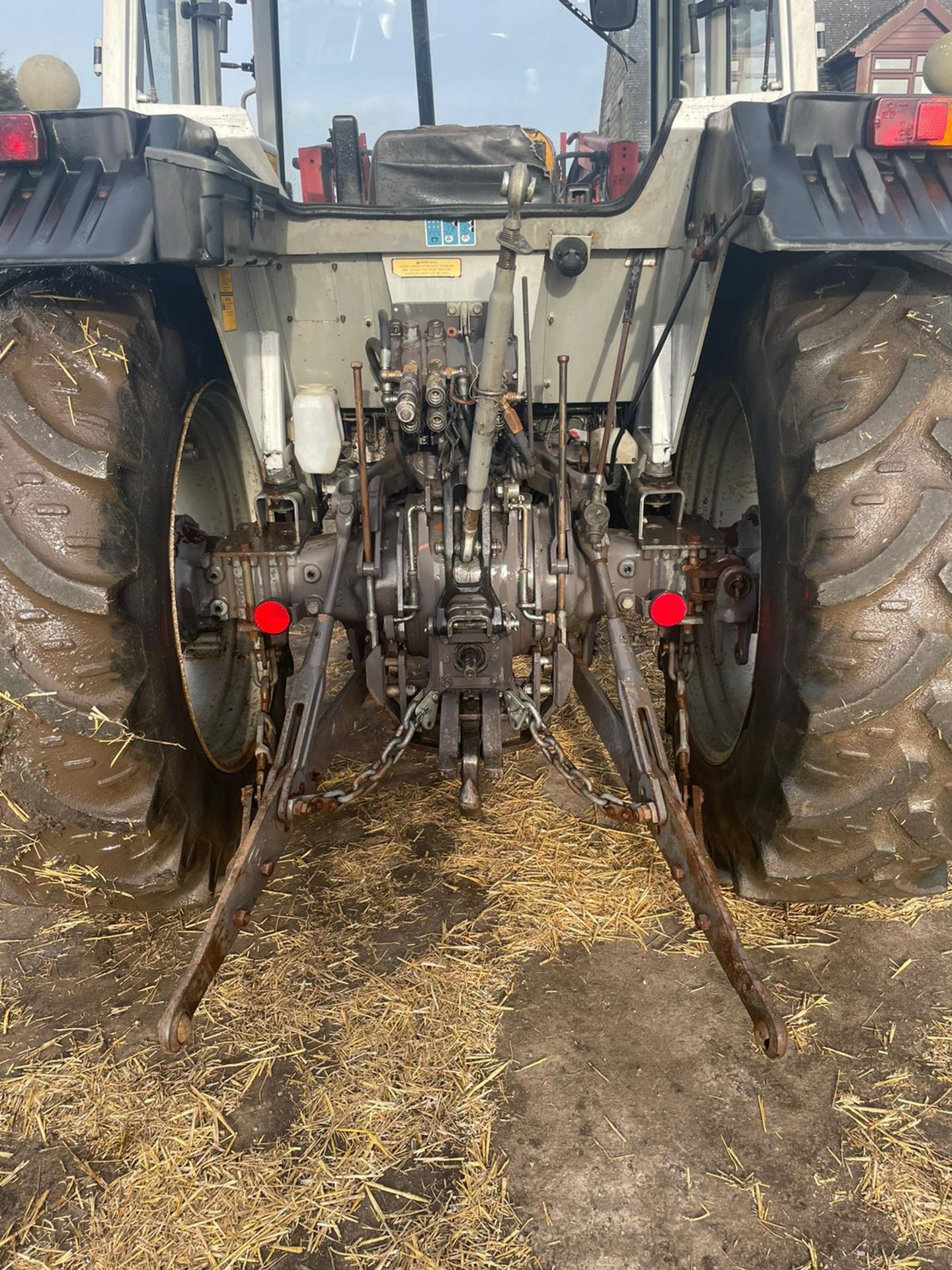 MASSEY FERGUSON 390 TRACTOR WITH LOADER AND GRAB, RUNS, DRIVES AND LIFTS *PLUS VAT* - Image 8 of 12