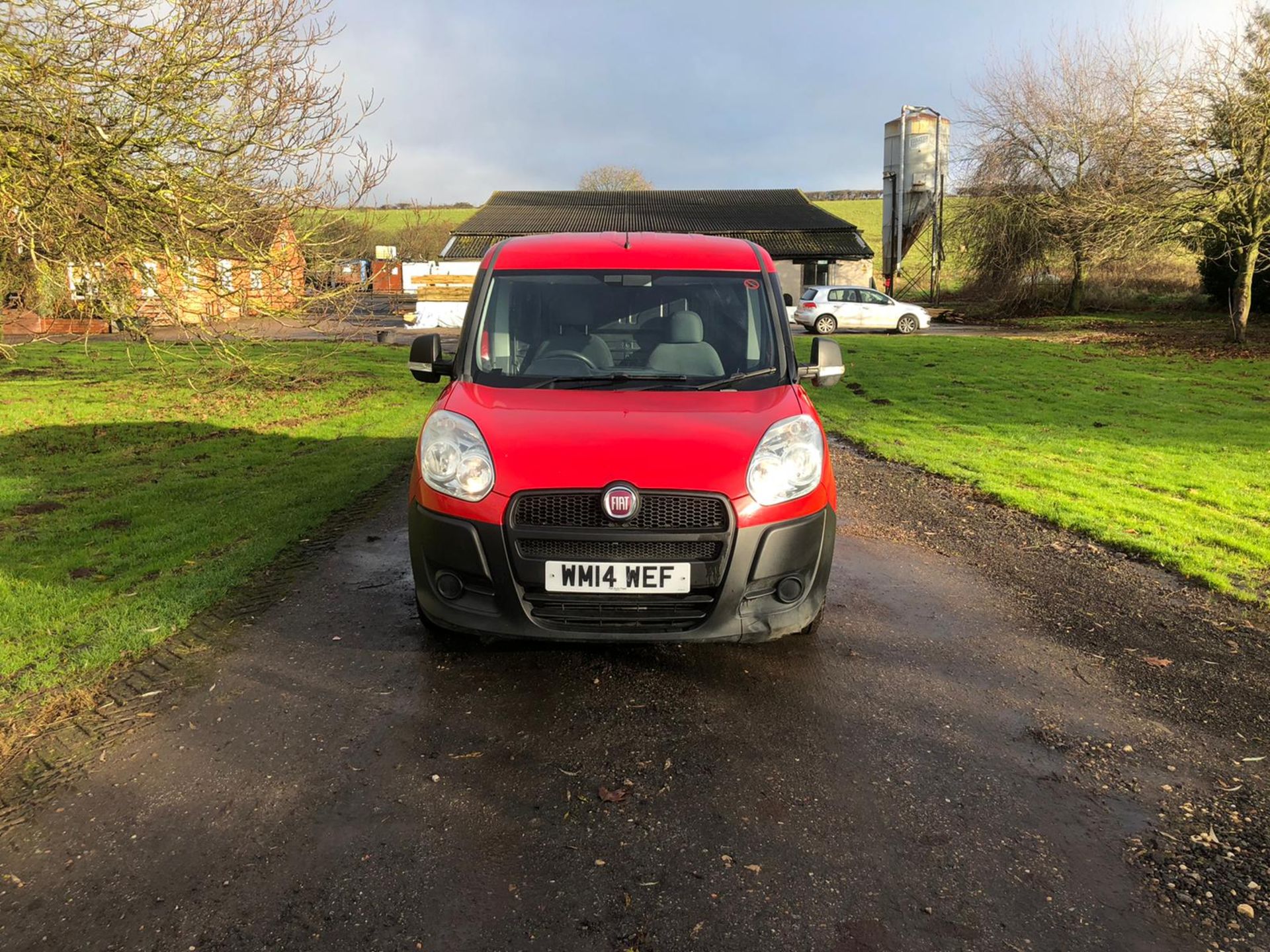 2014/14 REG FIAT DOBLO 16V MULTIJET 1.25 DIESEL RED PANEL VAN, SHOWING 0 FORMER KEEPERS *PLUS VAT* - Image 2 of 12