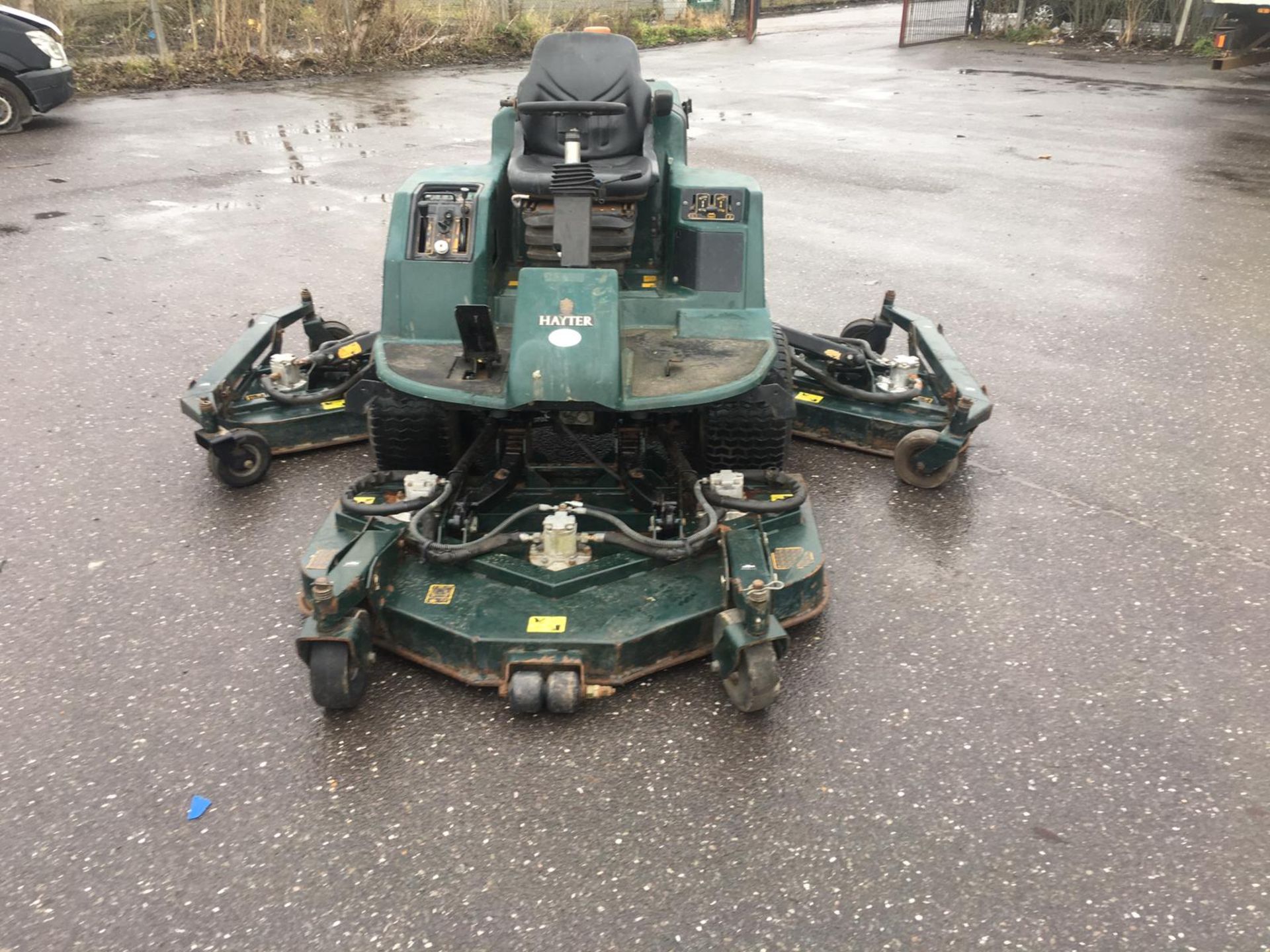 2003/03 REG HAYTER R314 4WD HYDROSTATIC RIDE ON DIESEL GREEN BAT WING WIDE AREA LAWN MOWER *NO VAT* - Image 2 of 15