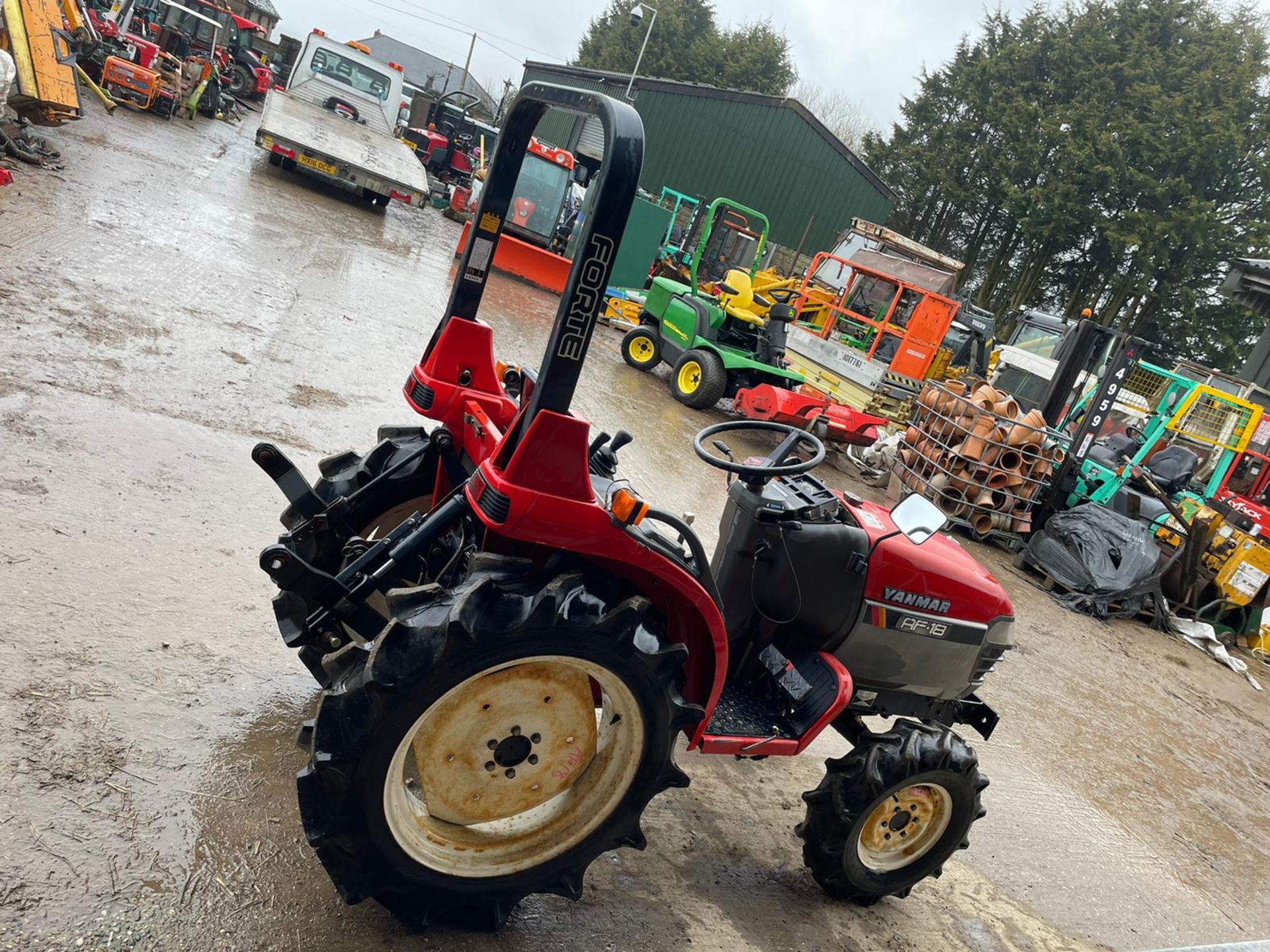 YANMAR AF-18 TRACTOR, RUNS AND DRIVES, IN USED BUT GOOD CONDITION *PLUS VAT* - Image 7 of 10